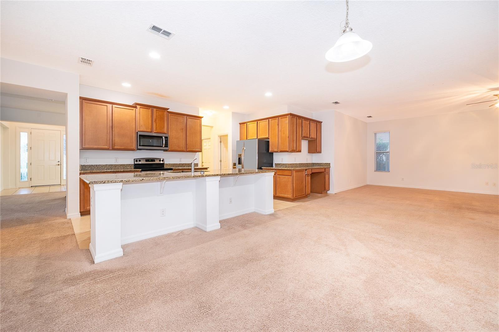 Image 17 of 42 For 891 Cavan Drive