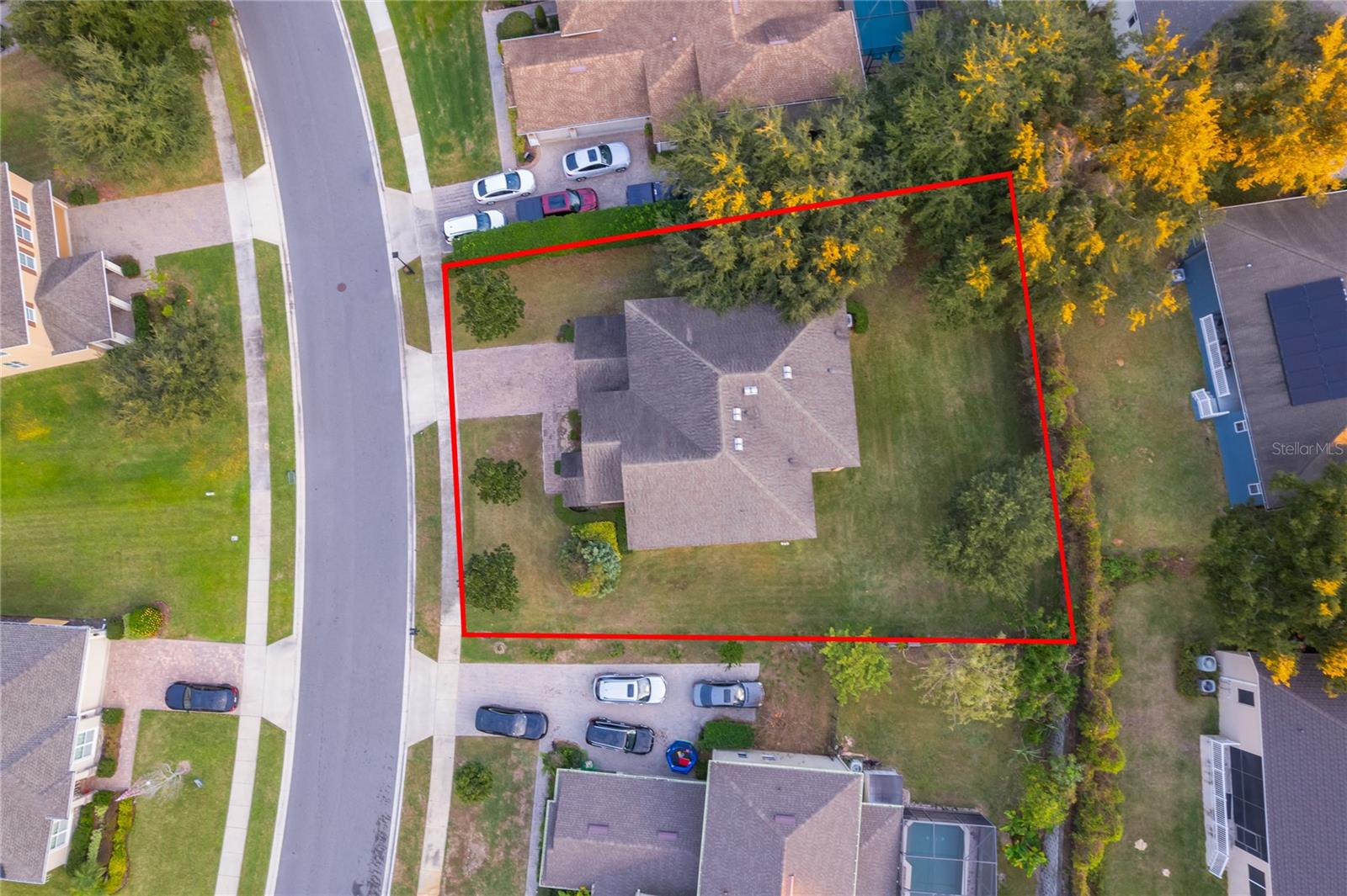 Image 2 of 42 For 891 Cavan Drive