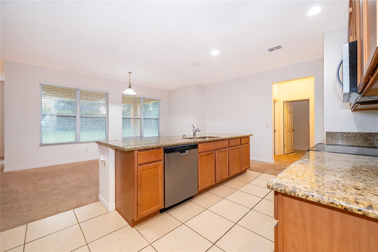 Image 20 of 42 For 891 Cavan Drive