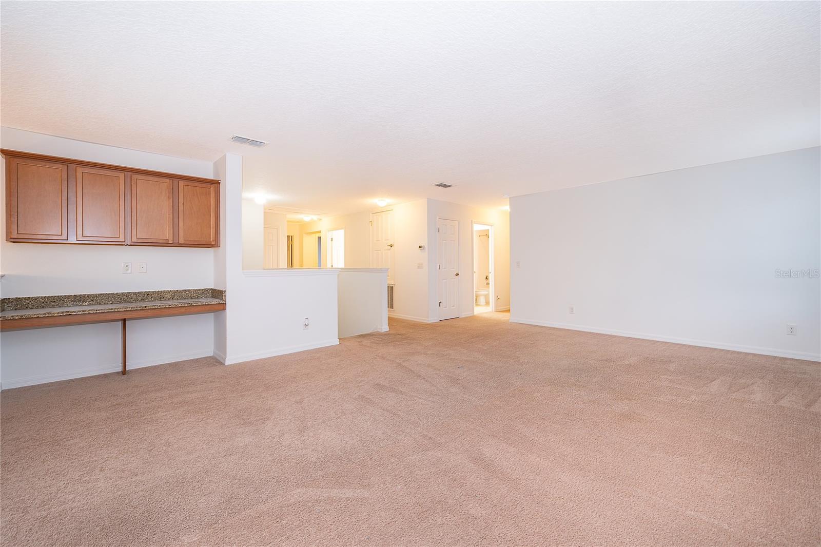 Image 28 of 42 For 891 Cavan Drive