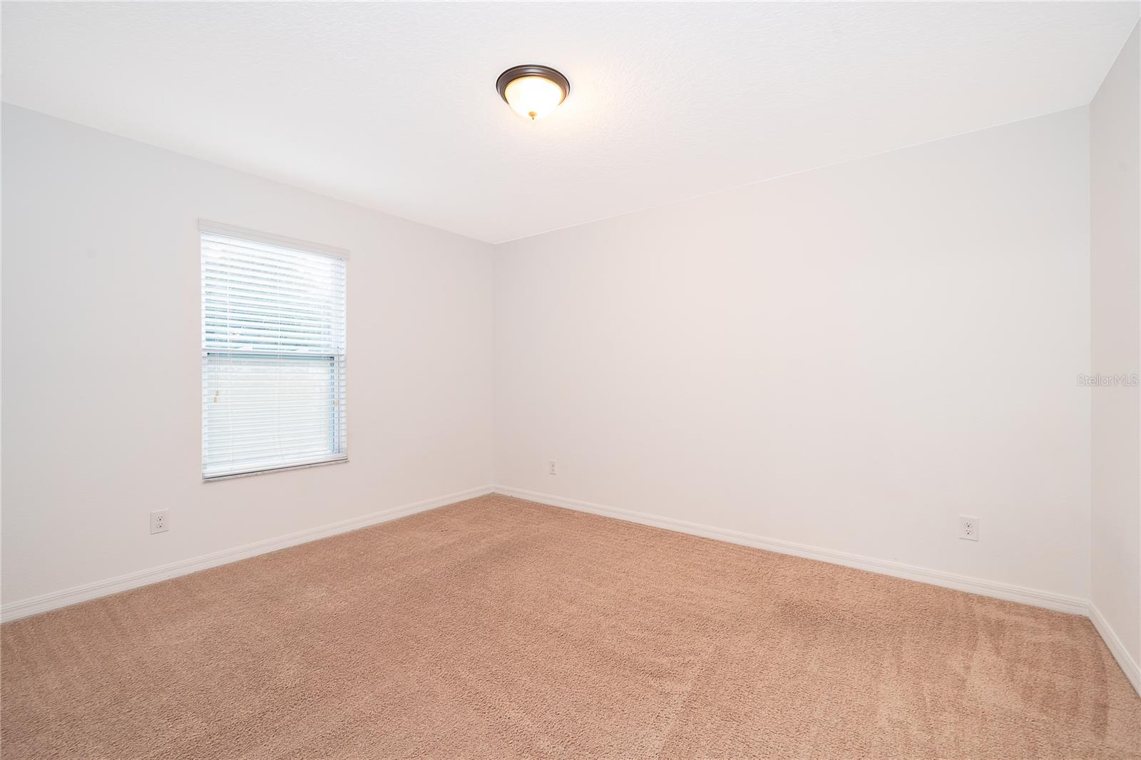 Image 30 of 42 For 891 Cavan Drive