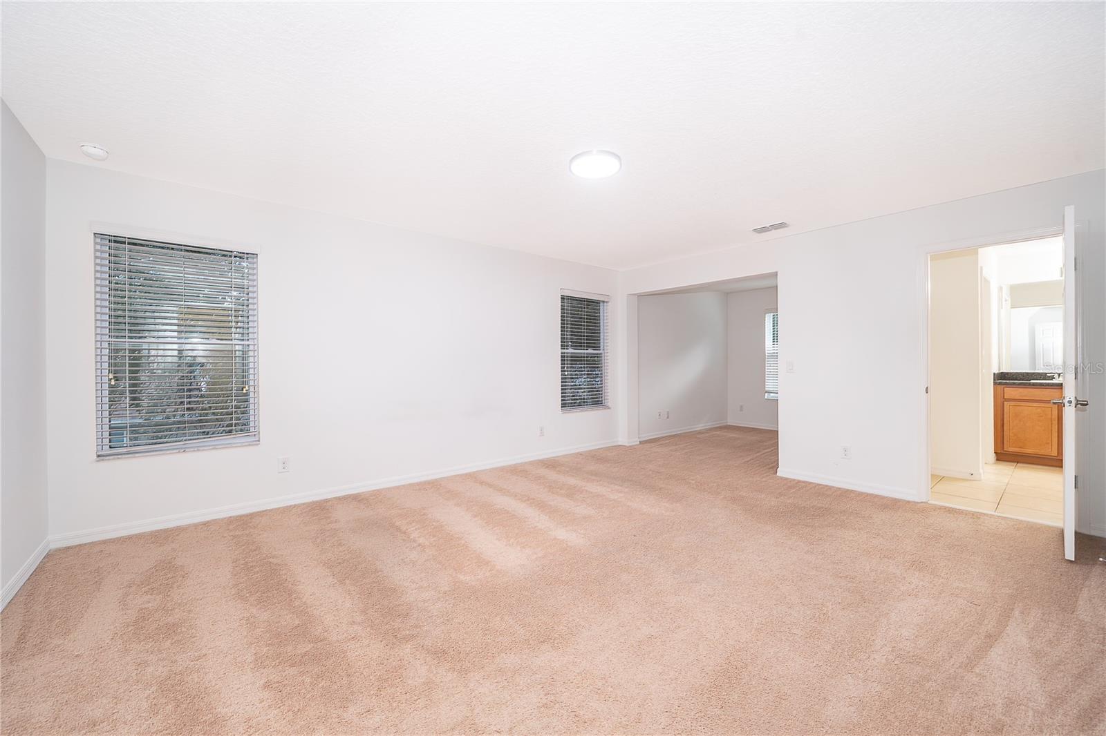 Image 35 of 42 For 891 Cavan Drive