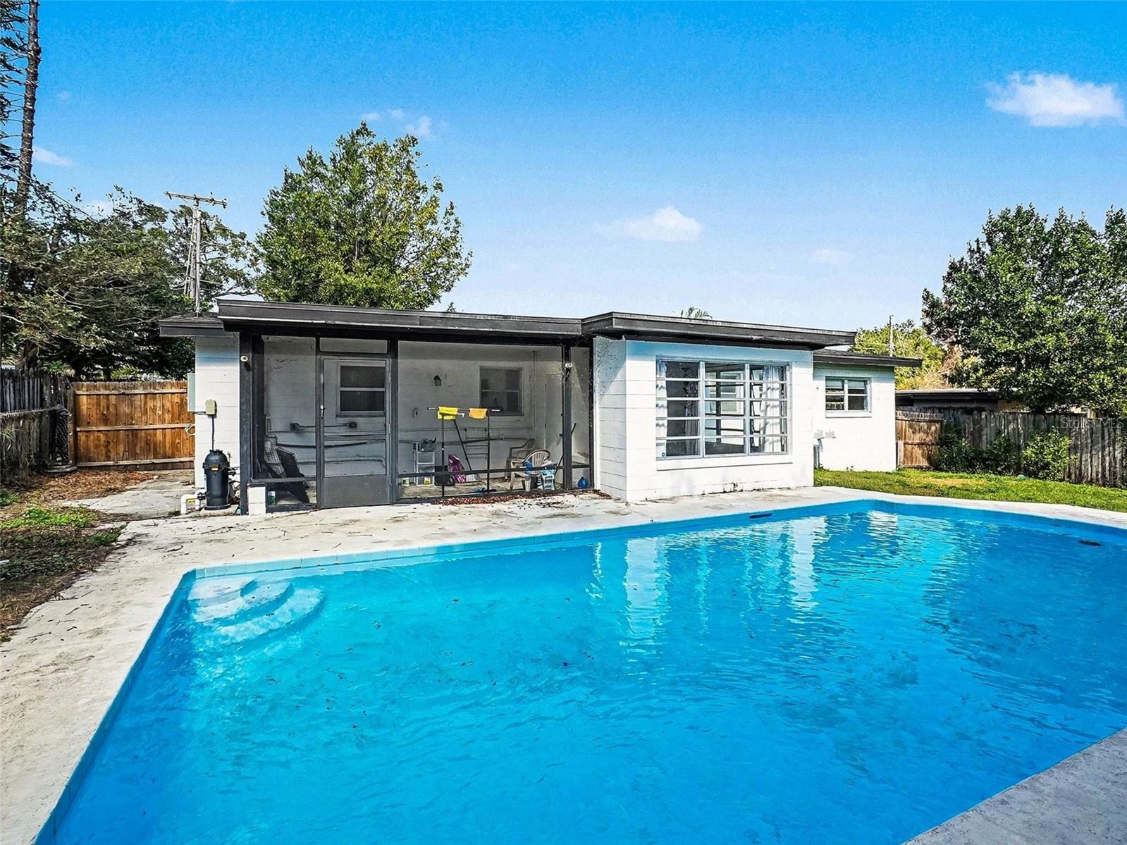 Image 29 of 36 For 1412 Lakecrest Drive