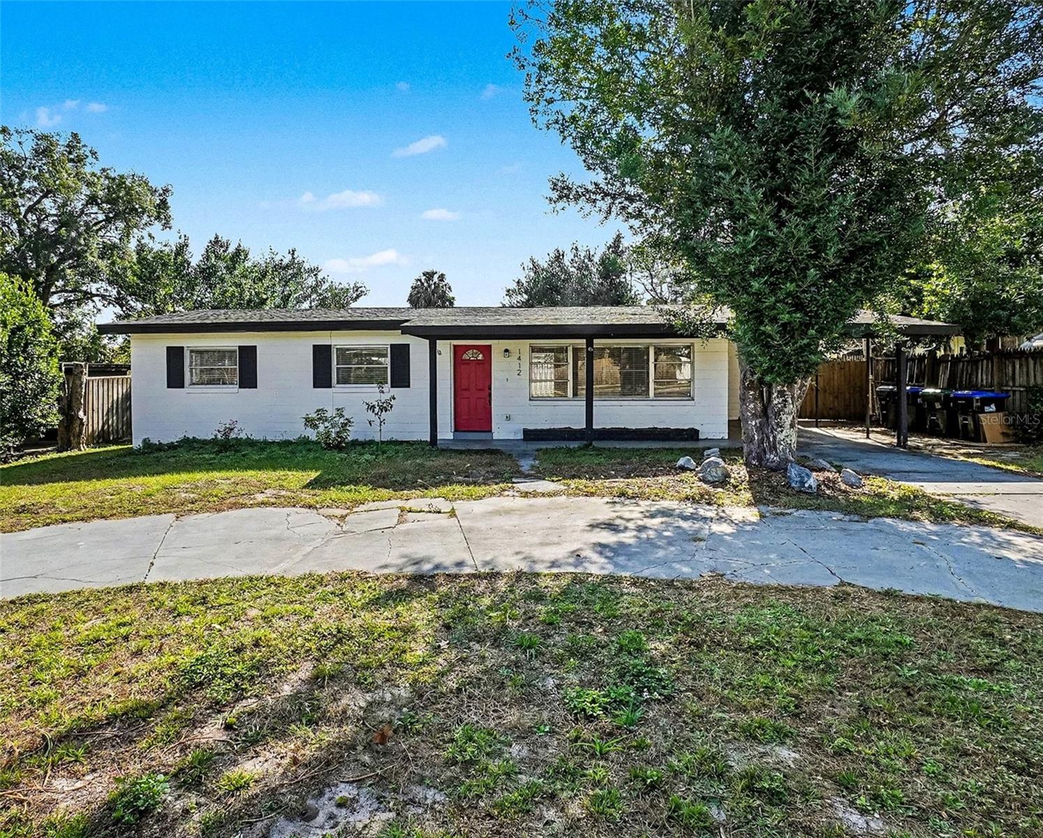 Image 3 of 36 For 1412 Lakecrest Drive