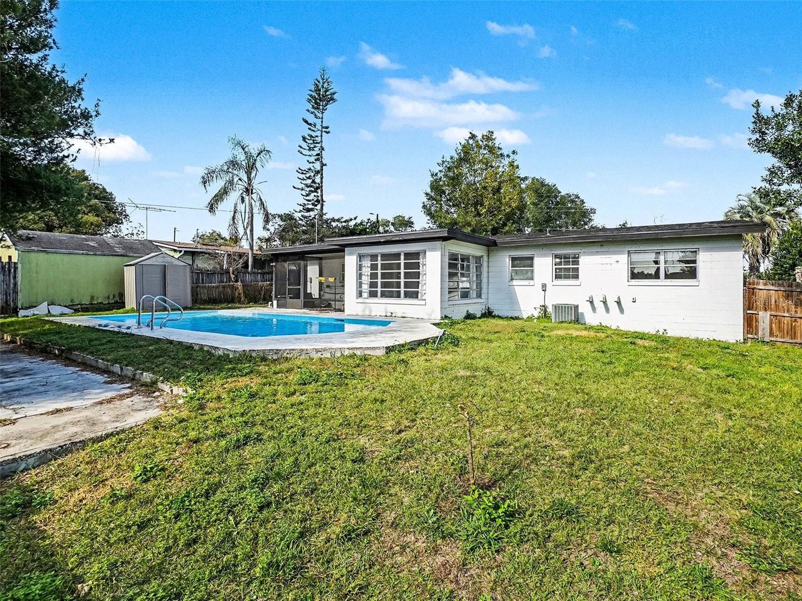 Image 30 of 36 For 1412 Lakecrest Drive