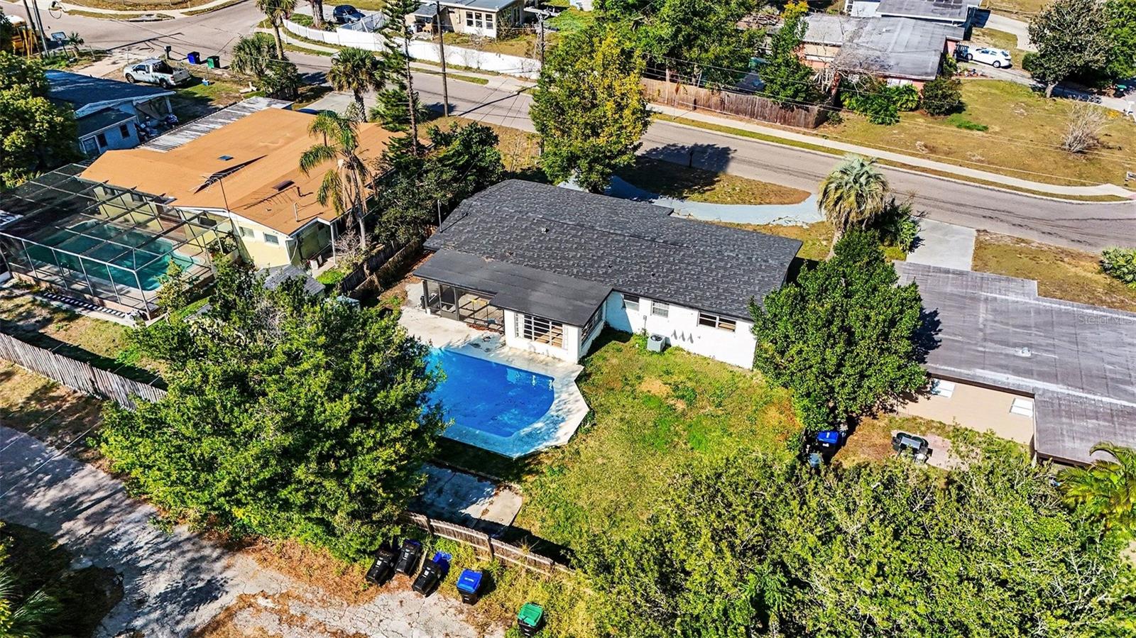 Image 32 of 36 For 1412 Lakecrest Drive