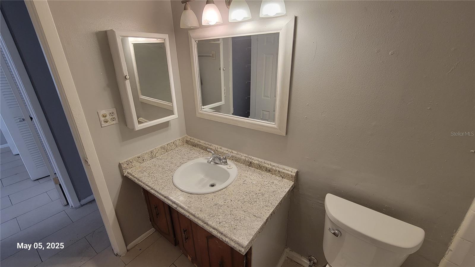 Image 11 of 36 For 1904 Honour Road 15