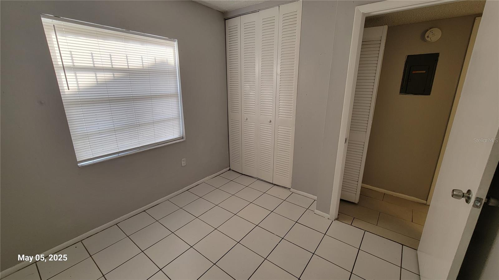 Image 14 of 36 For 1904 Honour Road 15