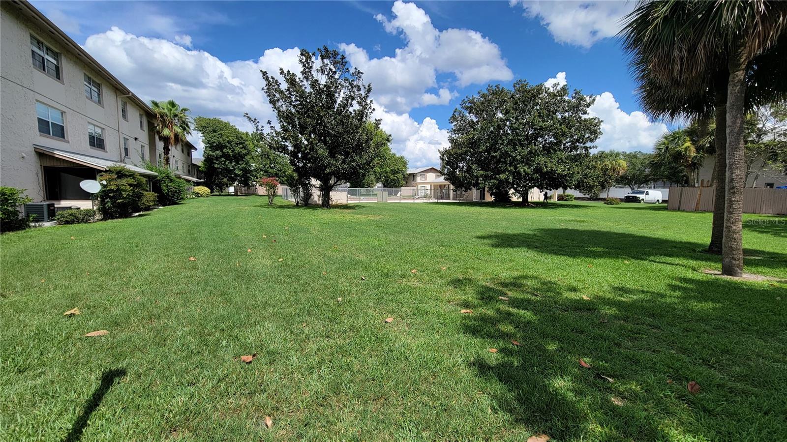 Image 26 of 36 For 1904 Honour Road 15