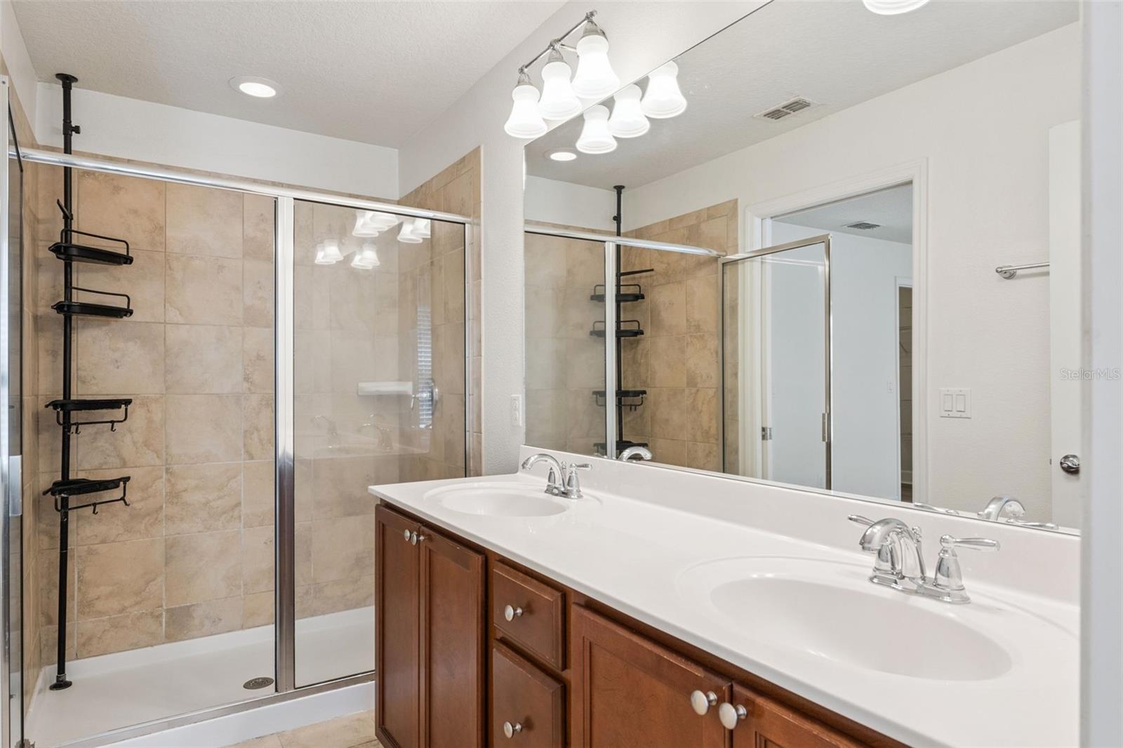 Image 14 of 51 For 11925 Bianca Lane