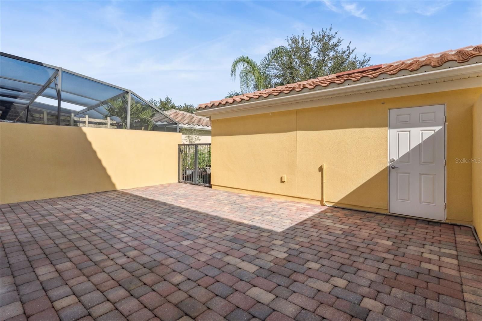 Image 20 of 51 For 11925 Bianca Lane