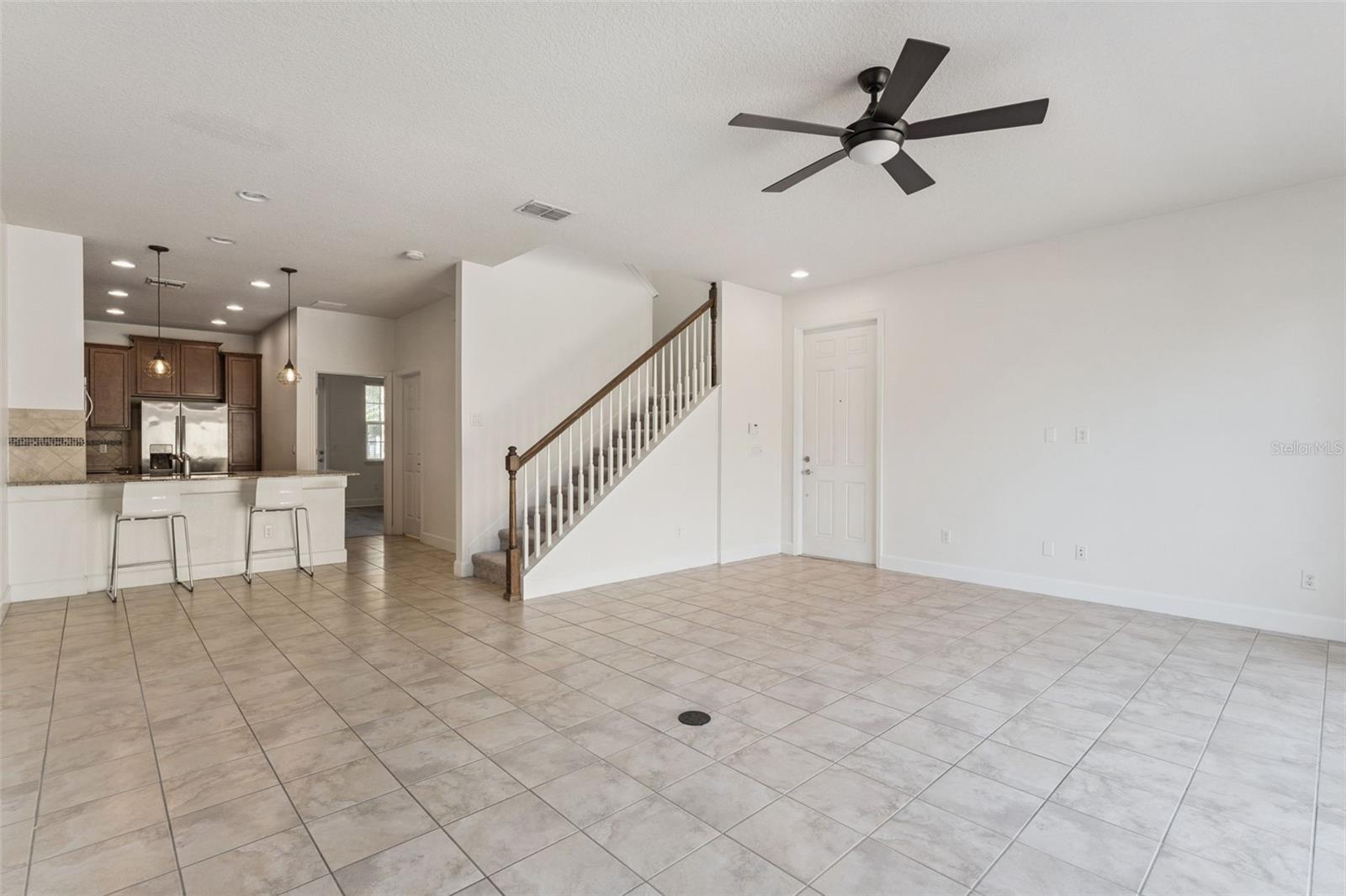 Image 7 of 51 For 11925 Bianca Lane