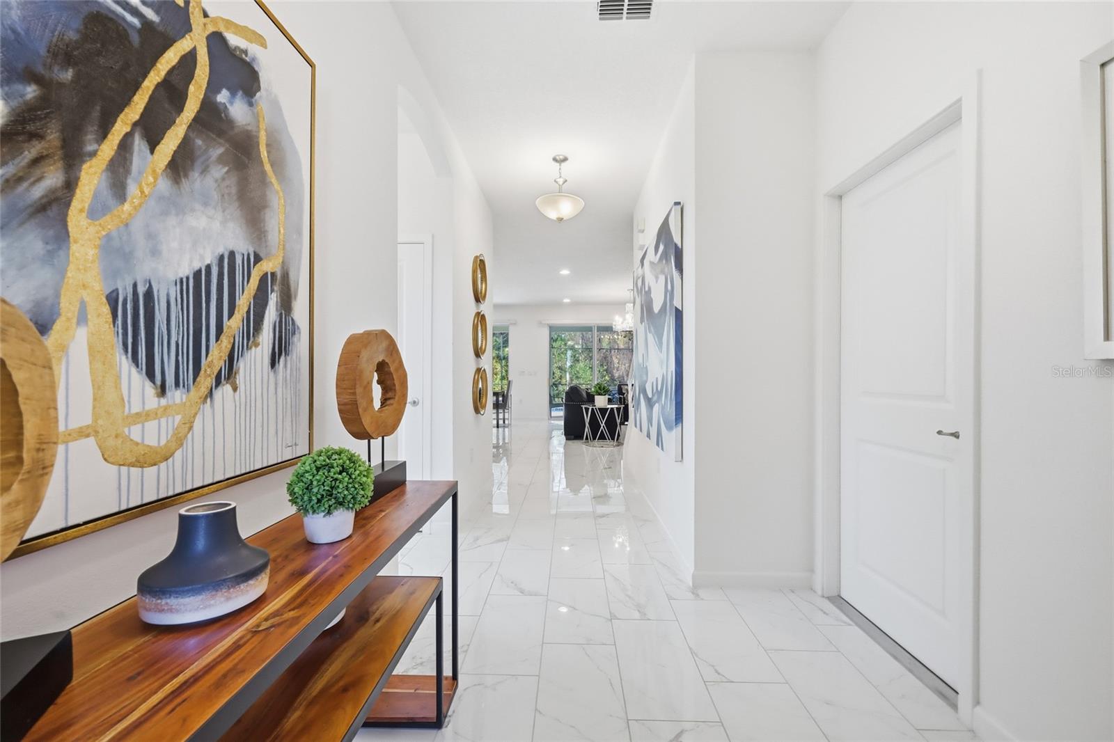 Image 4 of 39 For 4569 Cabello Loop