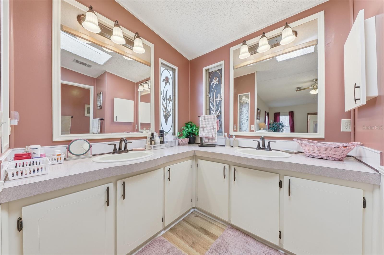 Image 22 of 24 For 523 Tivoli Park Drive