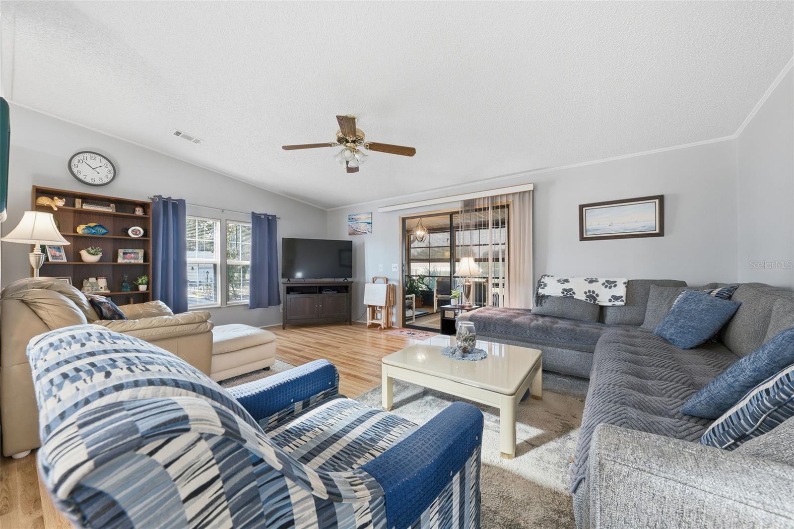 Image 7 of 24 For 523 Tivoli Park Drive