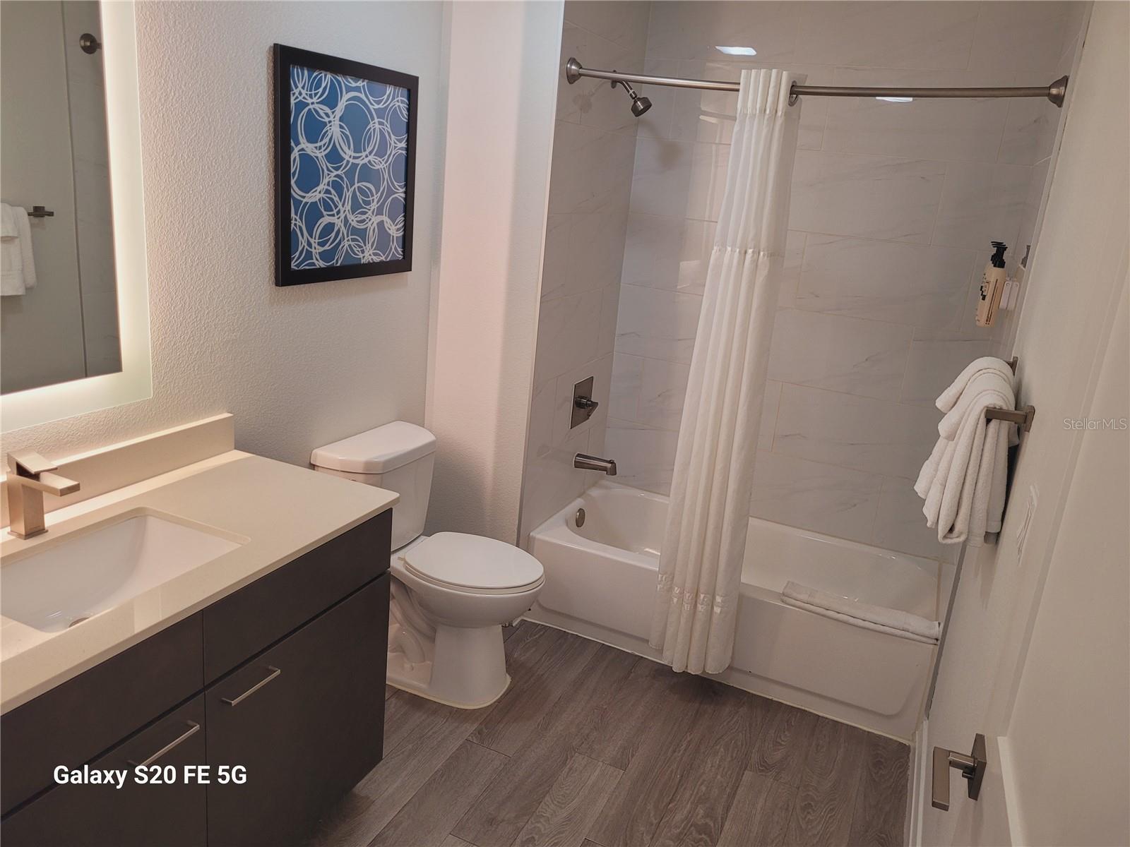 Image 17 of 27 For 14501 Grove Resort Avenue 3228