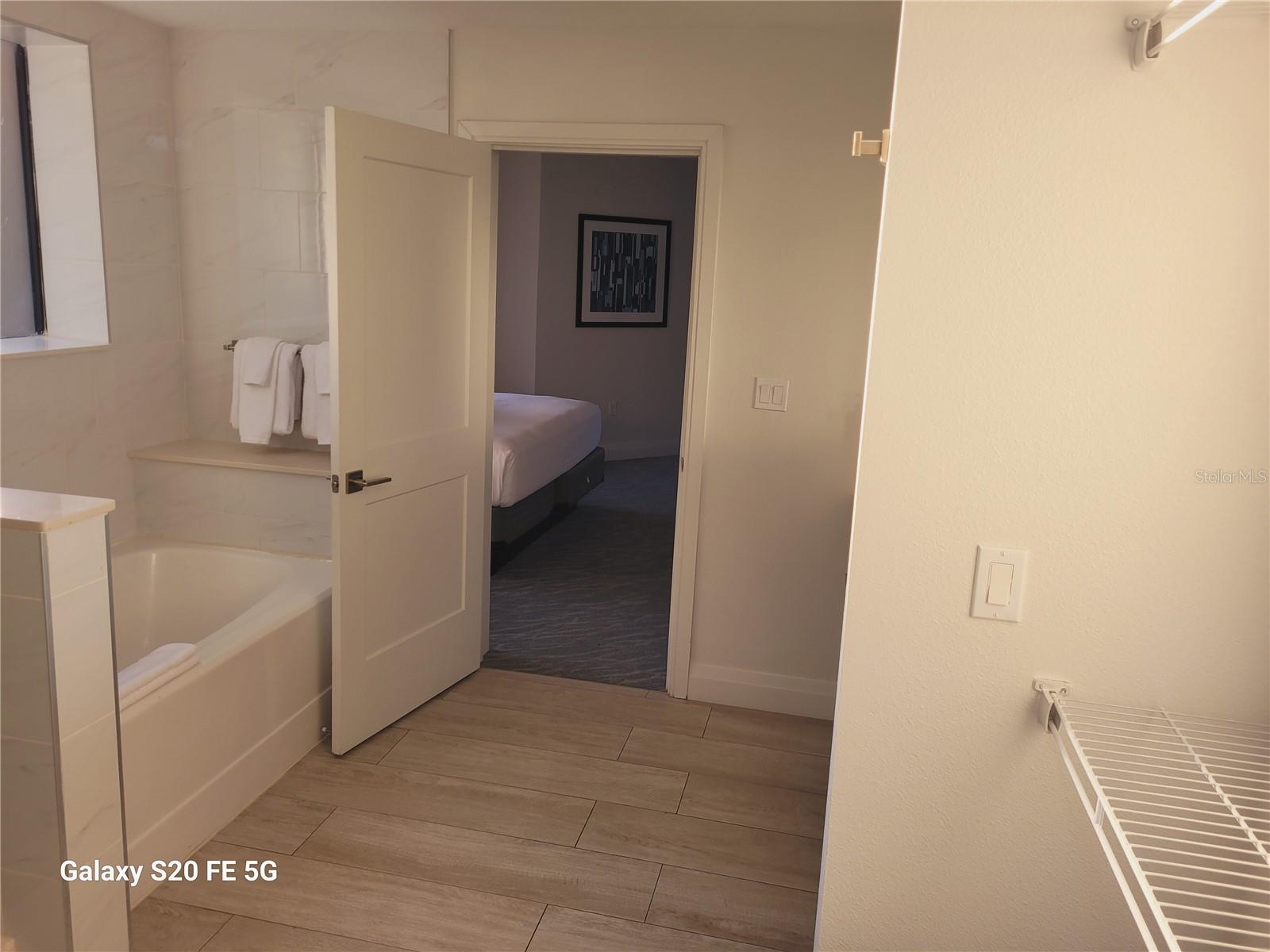 Image 23 of 27 For 14501 Grove Resort Avenue 3228