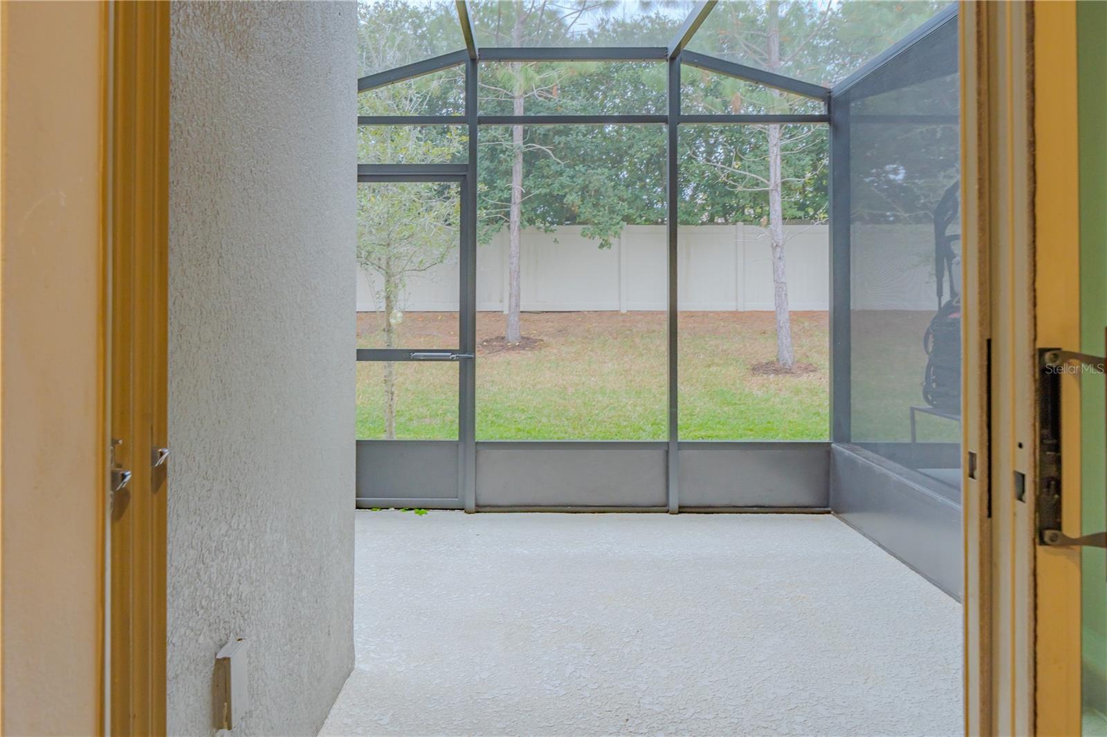 Image 13 of 40 For 11926 Sands Cove