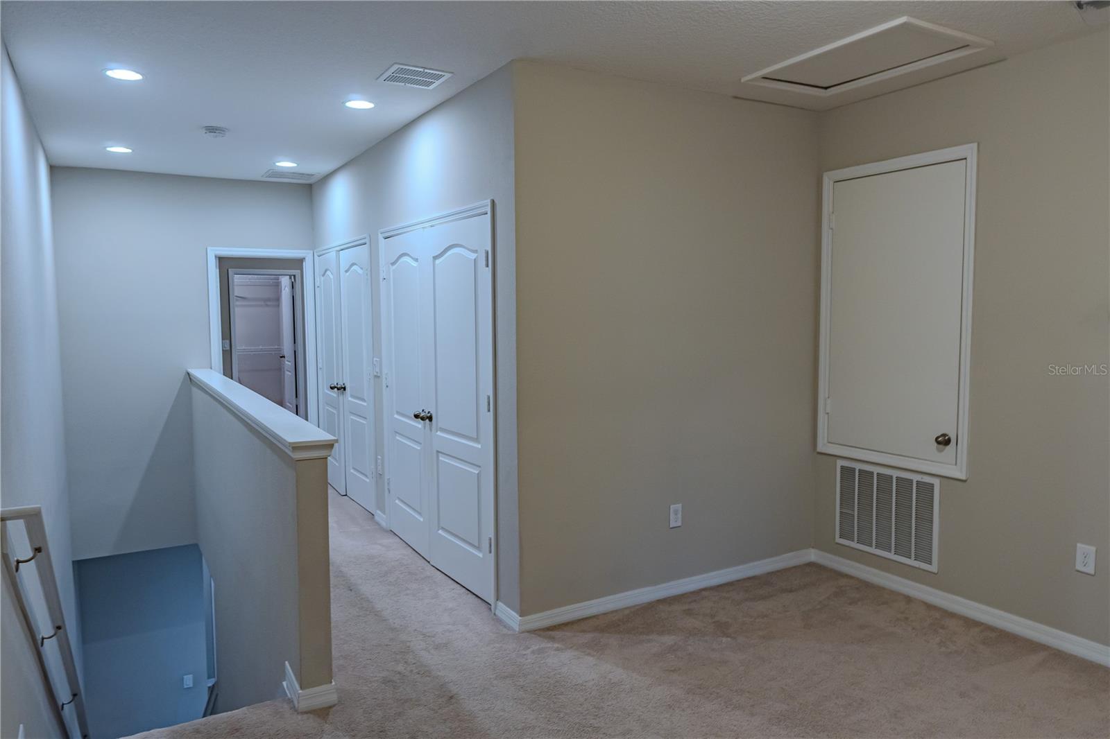 Image 15 of 40 For 11926 Sands Cove