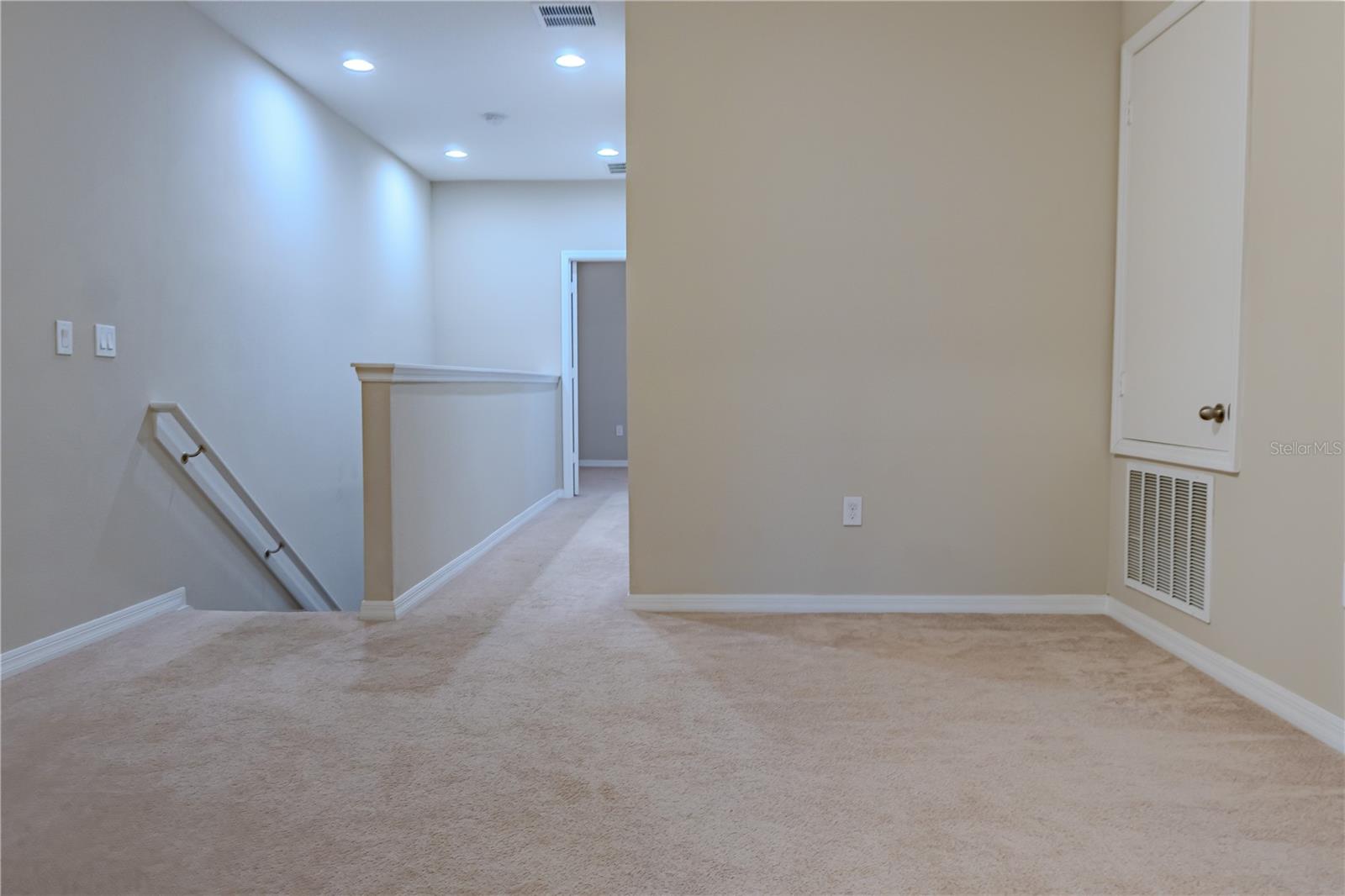 Image 16 of 40 For 11926 Sands Cove