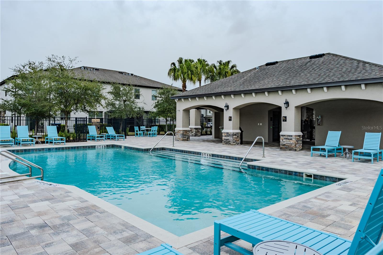 Image 4 of 40 For 11926 Sands Cove