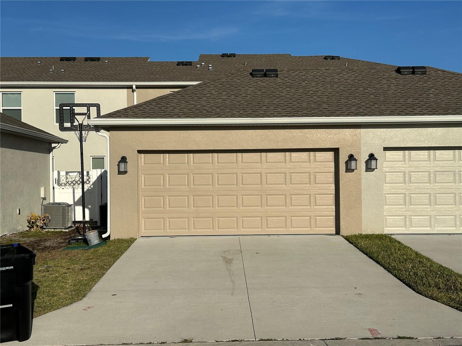 Image 2 of 8 For 10624 Words Drive