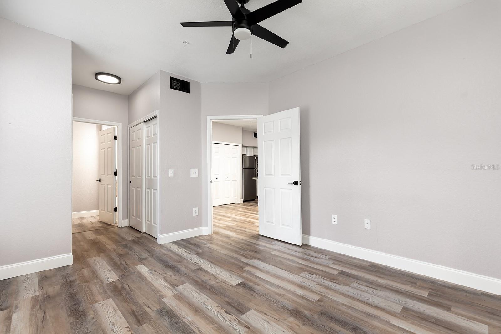 Image 12 of 21 For 13015 Plantation Park Circle 1027