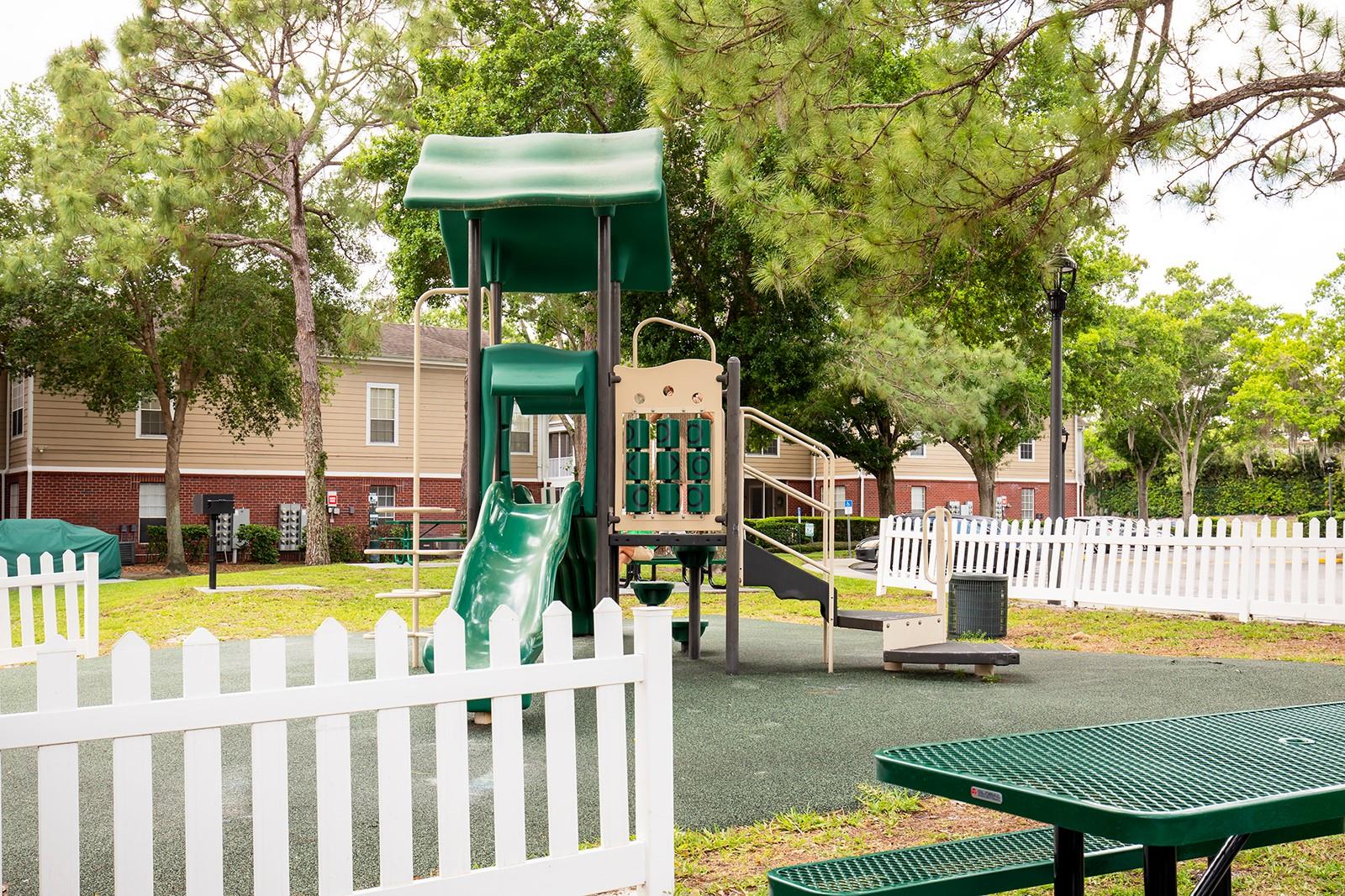 Image 20 of 21 For 13015 Plantation Park Circle 1027