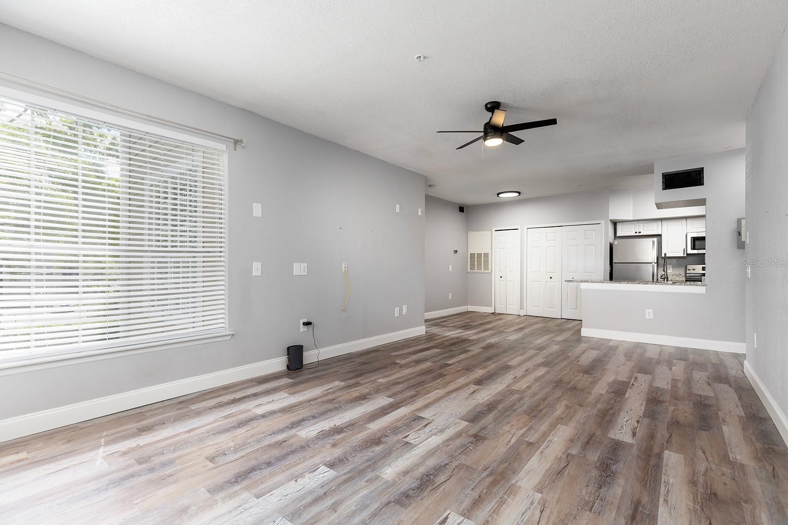 Image 8 of 21 For 13015 Plantation Park Circle 1027