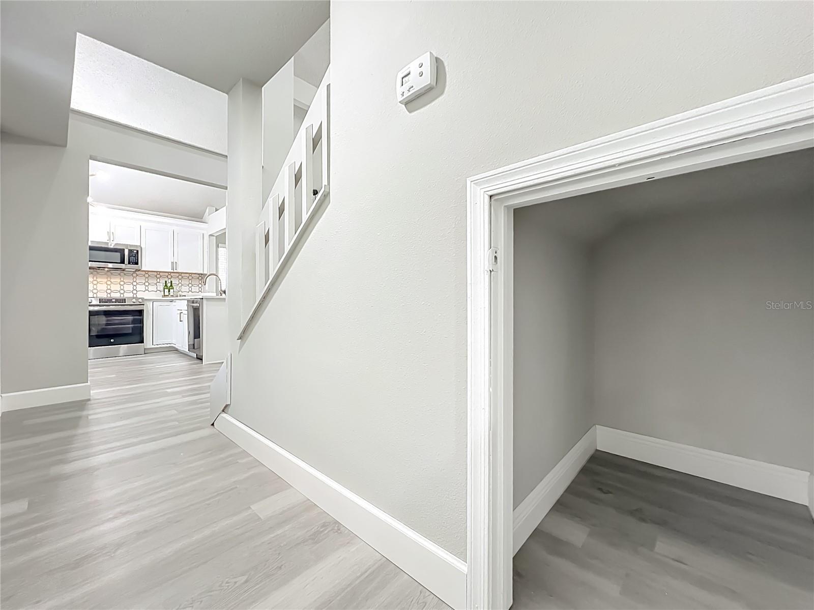 Image 32 of 60 For 271 Morning Glory Drive