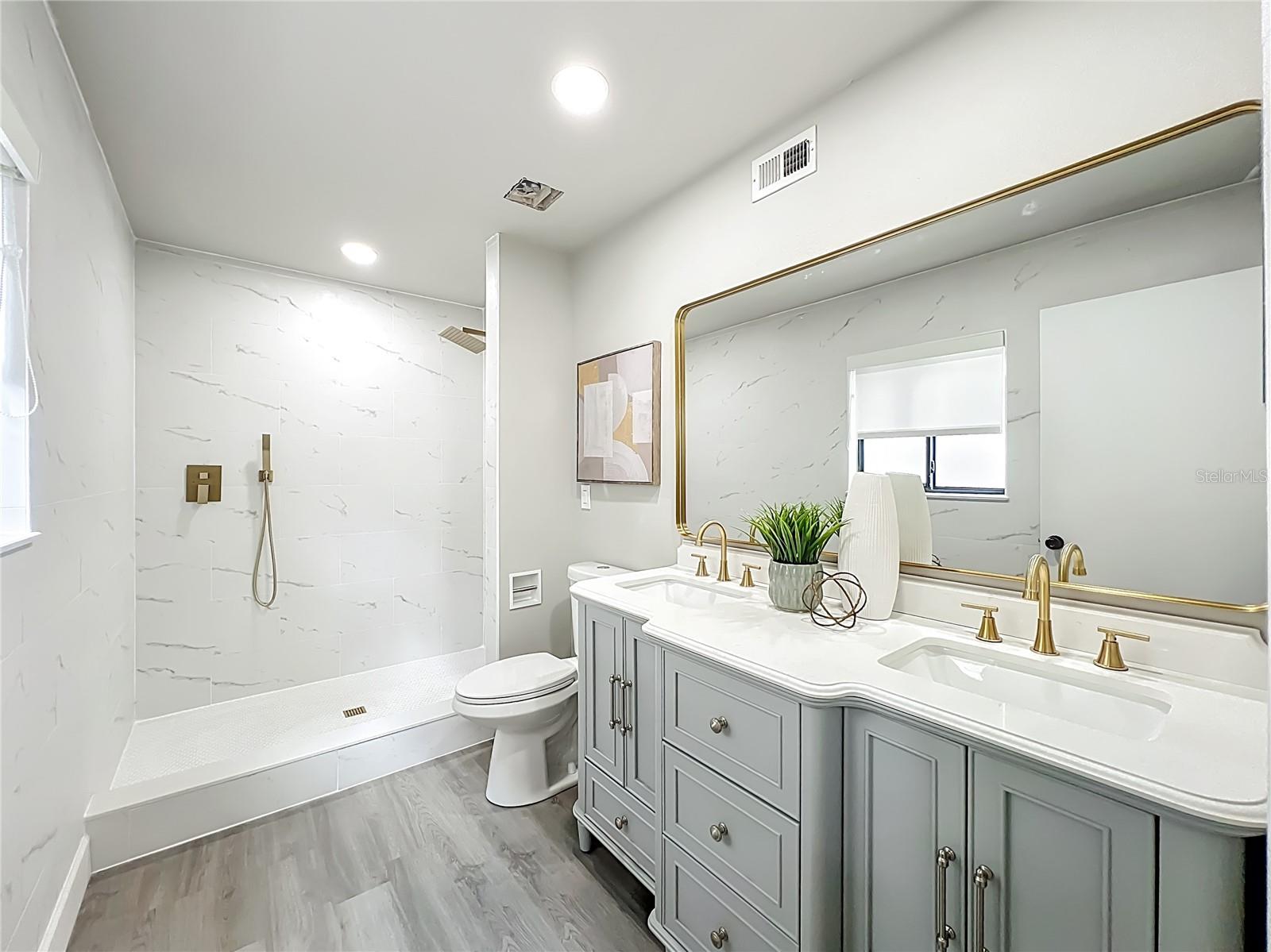 Image 4 of 60 For 271 Morning Glory Drive