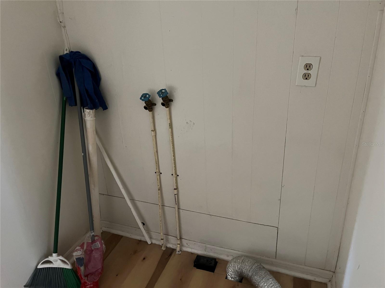 Image 14 of 18 For 1205 Cupid Avenue