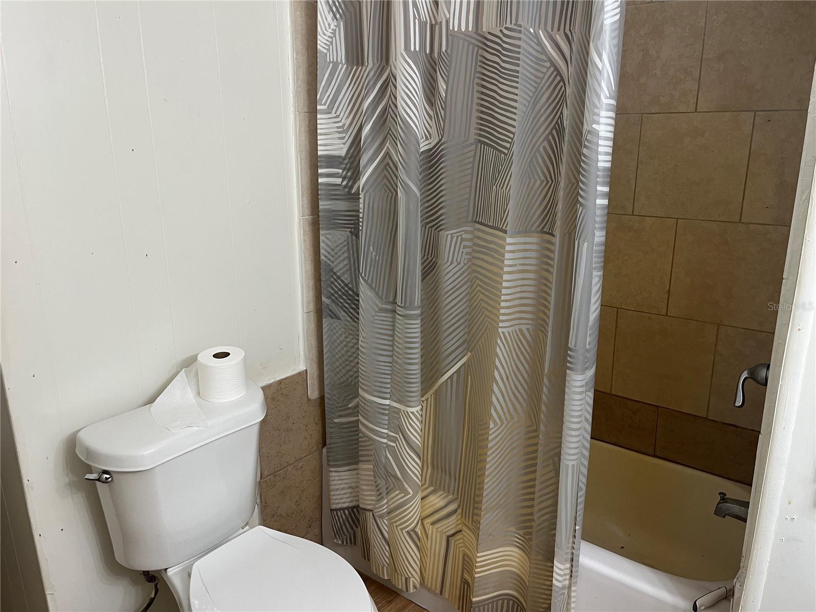 Image 16 of 18 For 1205 Cupid Avenue