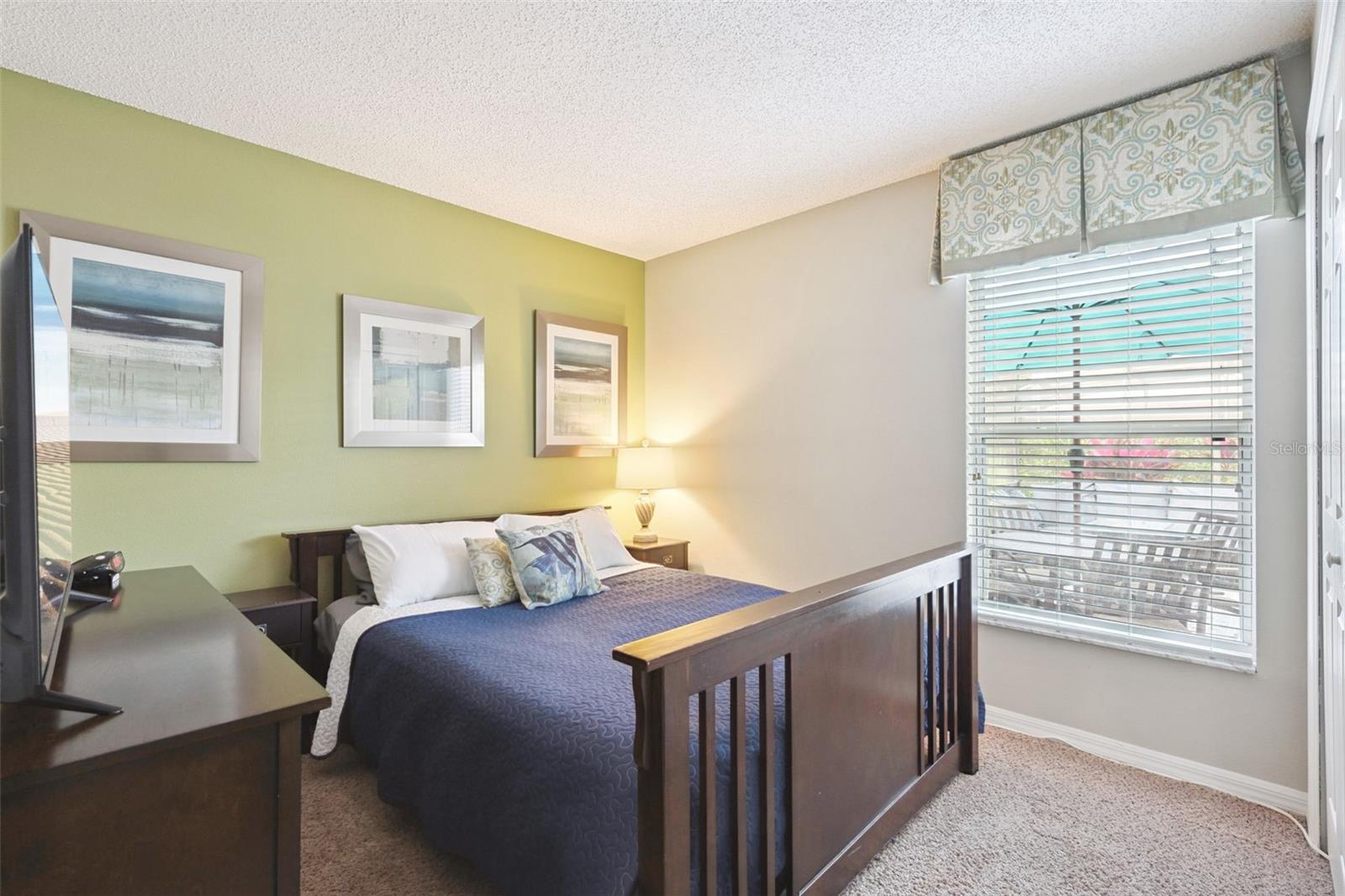 Image 23 of 60 For 2686 Emerald Island Boulevard