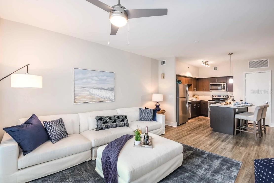 Image 12 of 31 For 415 Pine Street