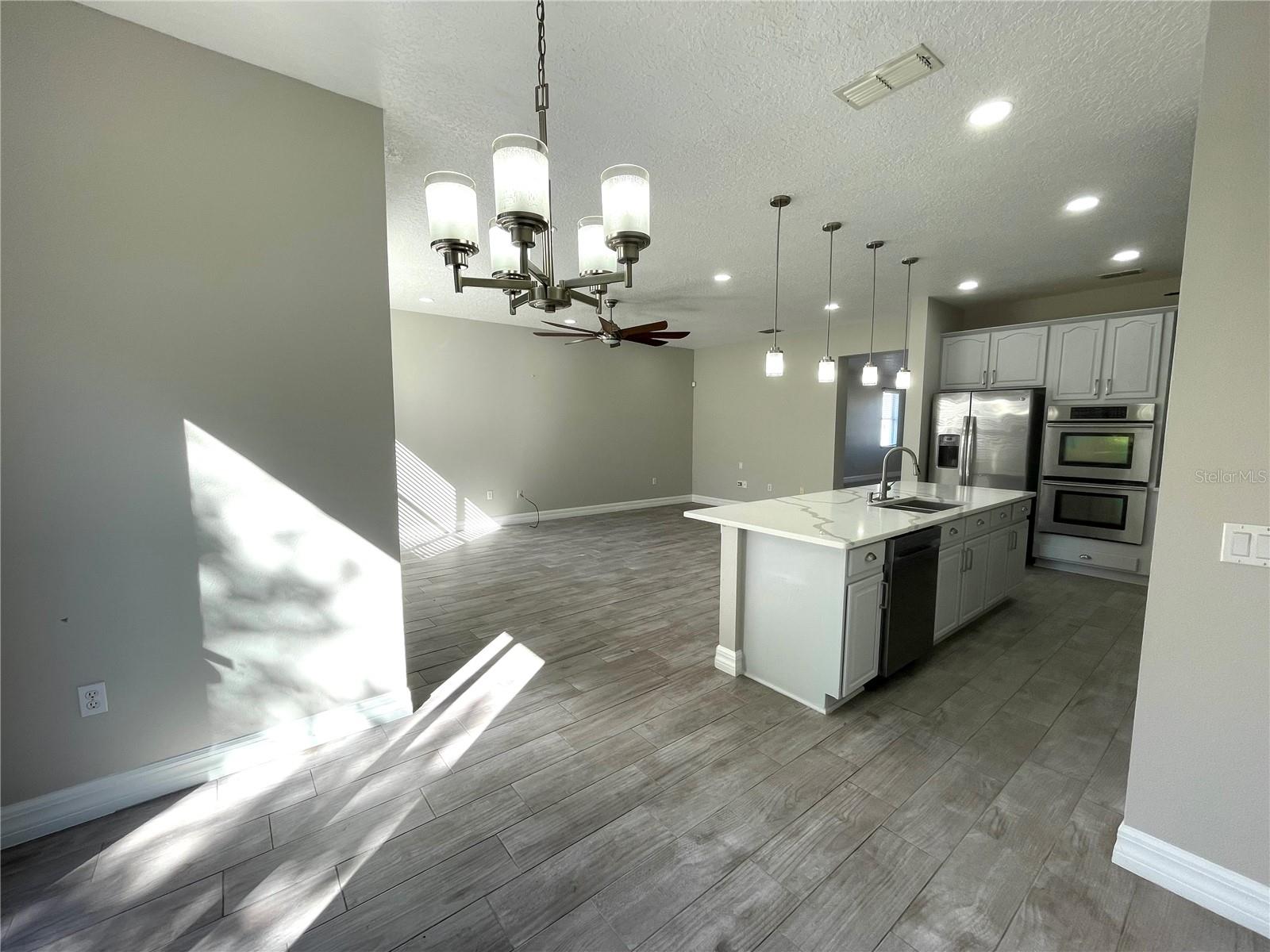 Image 11 of 33 For 4032 Meadowlark Drive