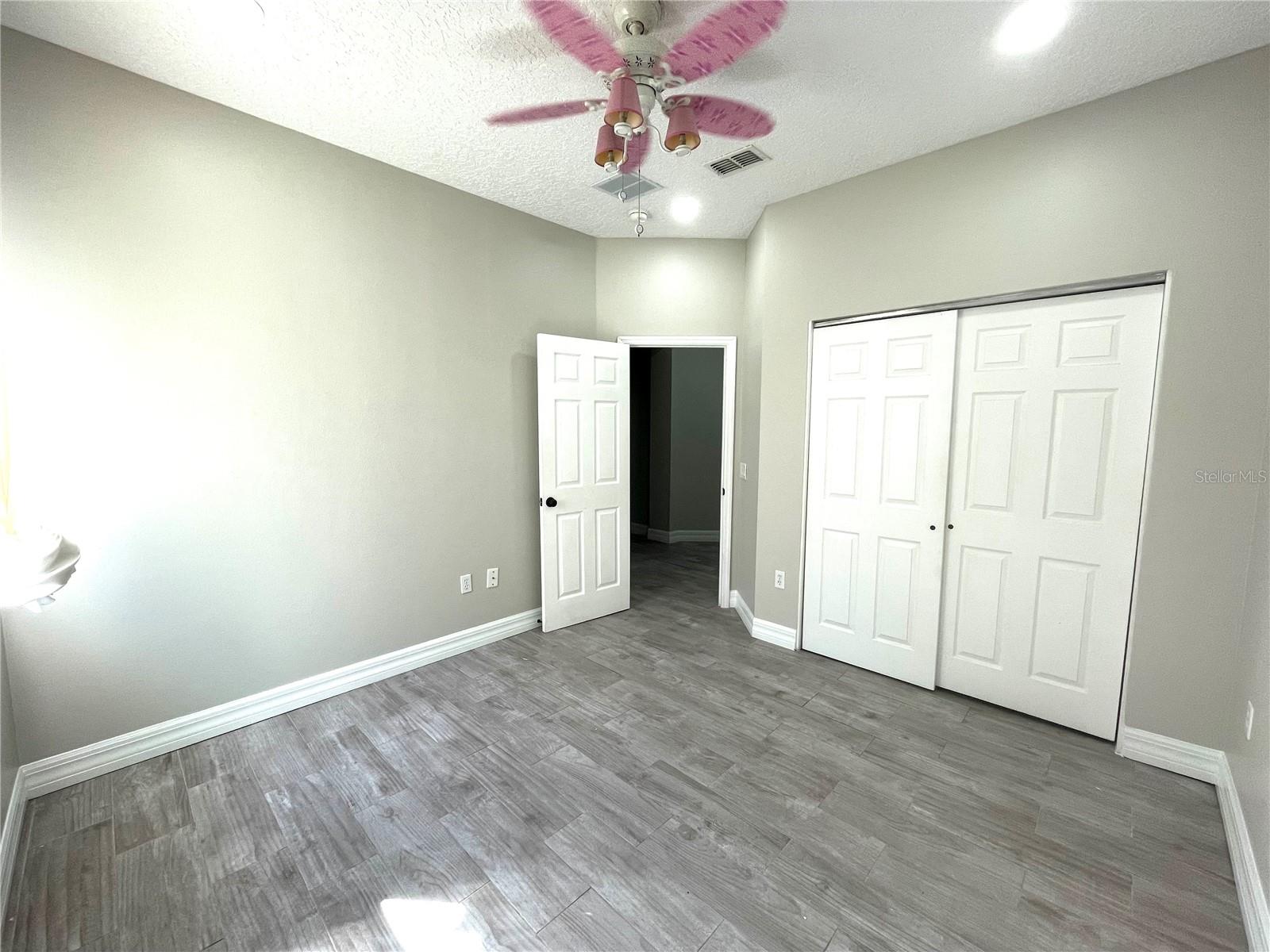 Image 18 of 33 For 4032 Meadowlark Drive