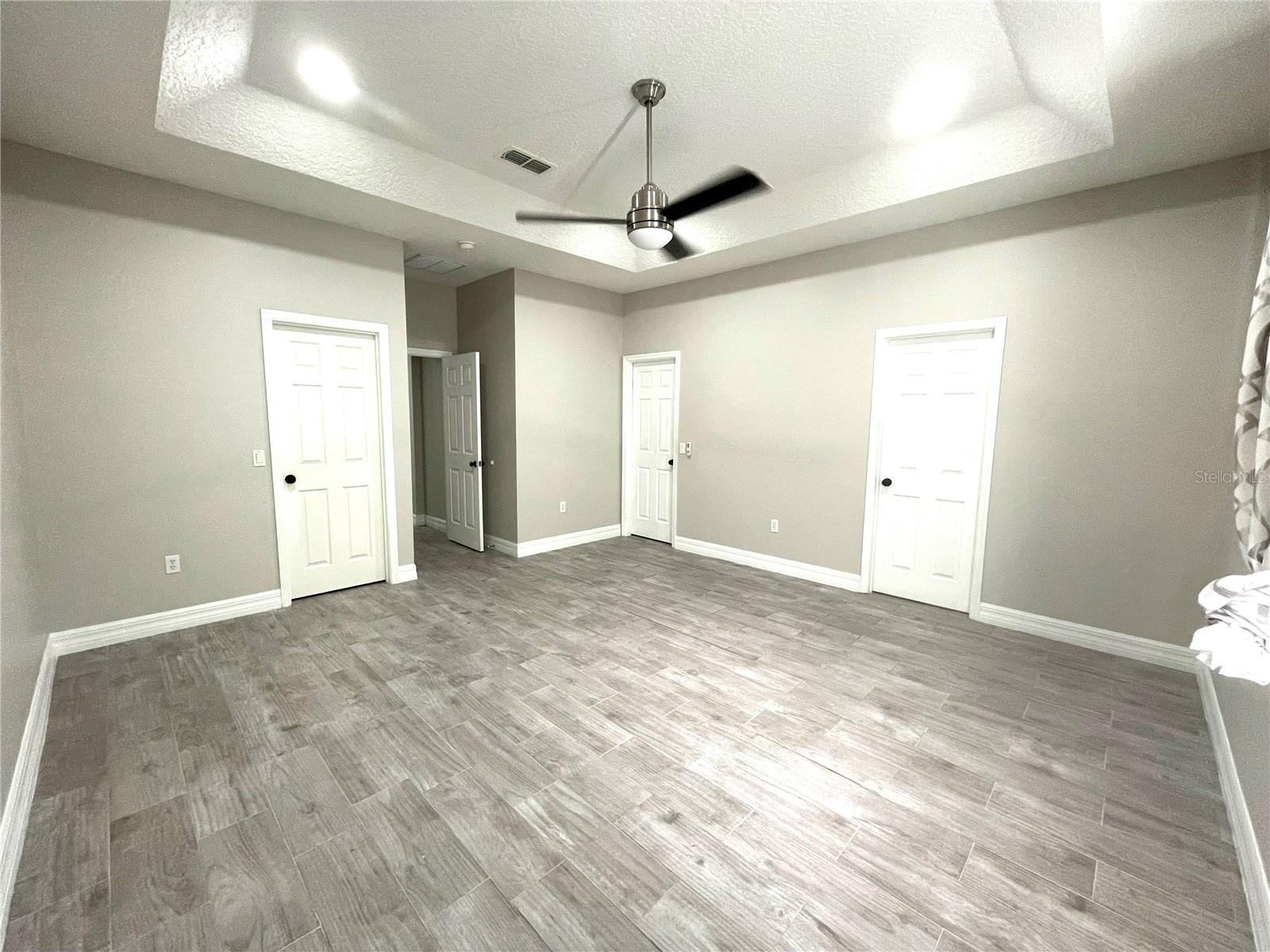 Image 26 of 33 For 4032 Meadowlark Drive