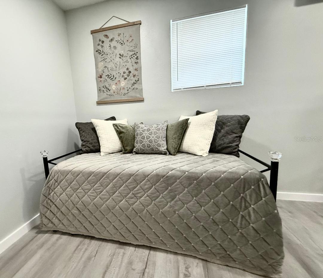 Image 11 of 34 For 1183-b Chestnut Street