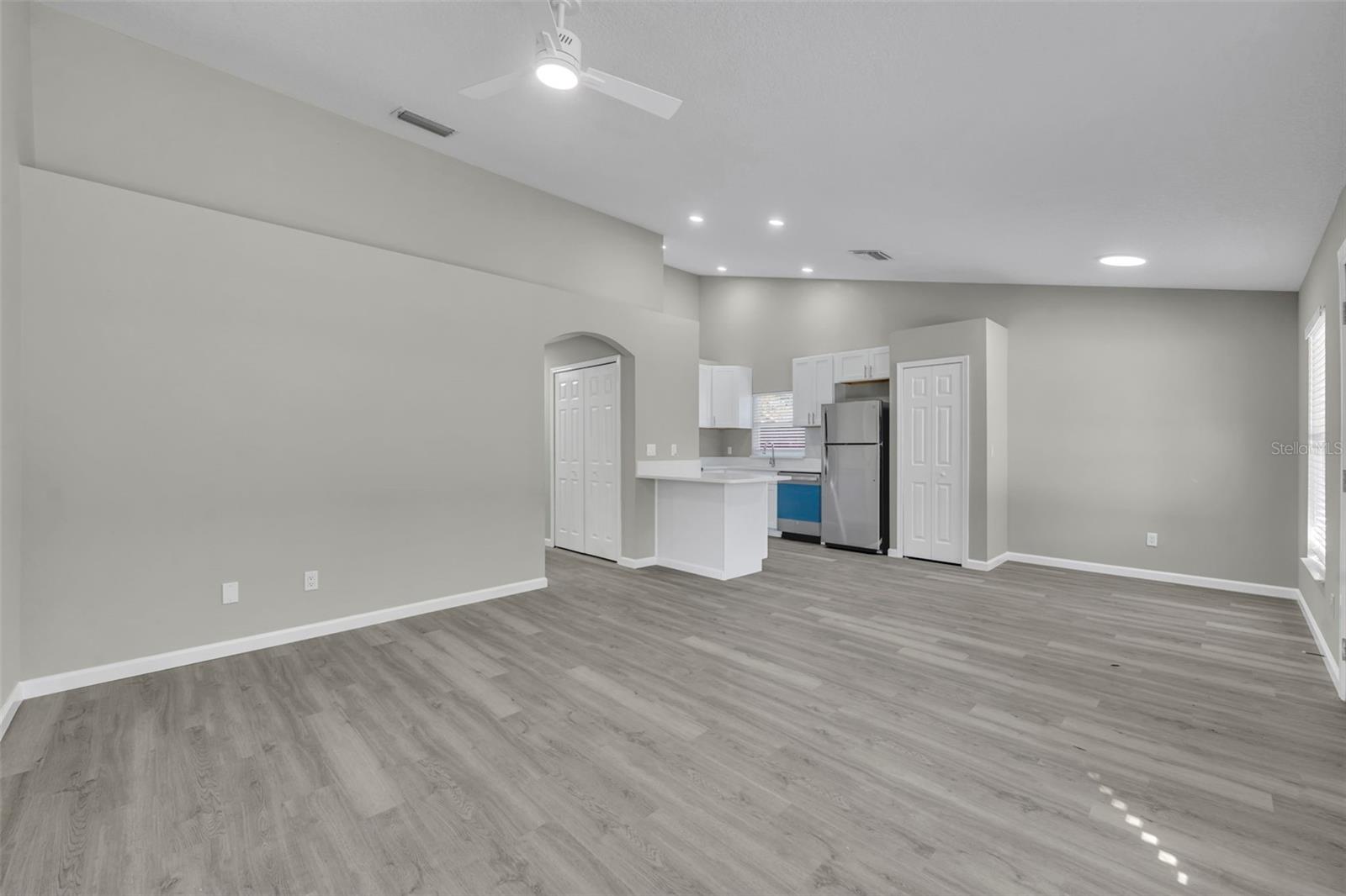 Image 11 of 17 For 782 Lincoln Parkway