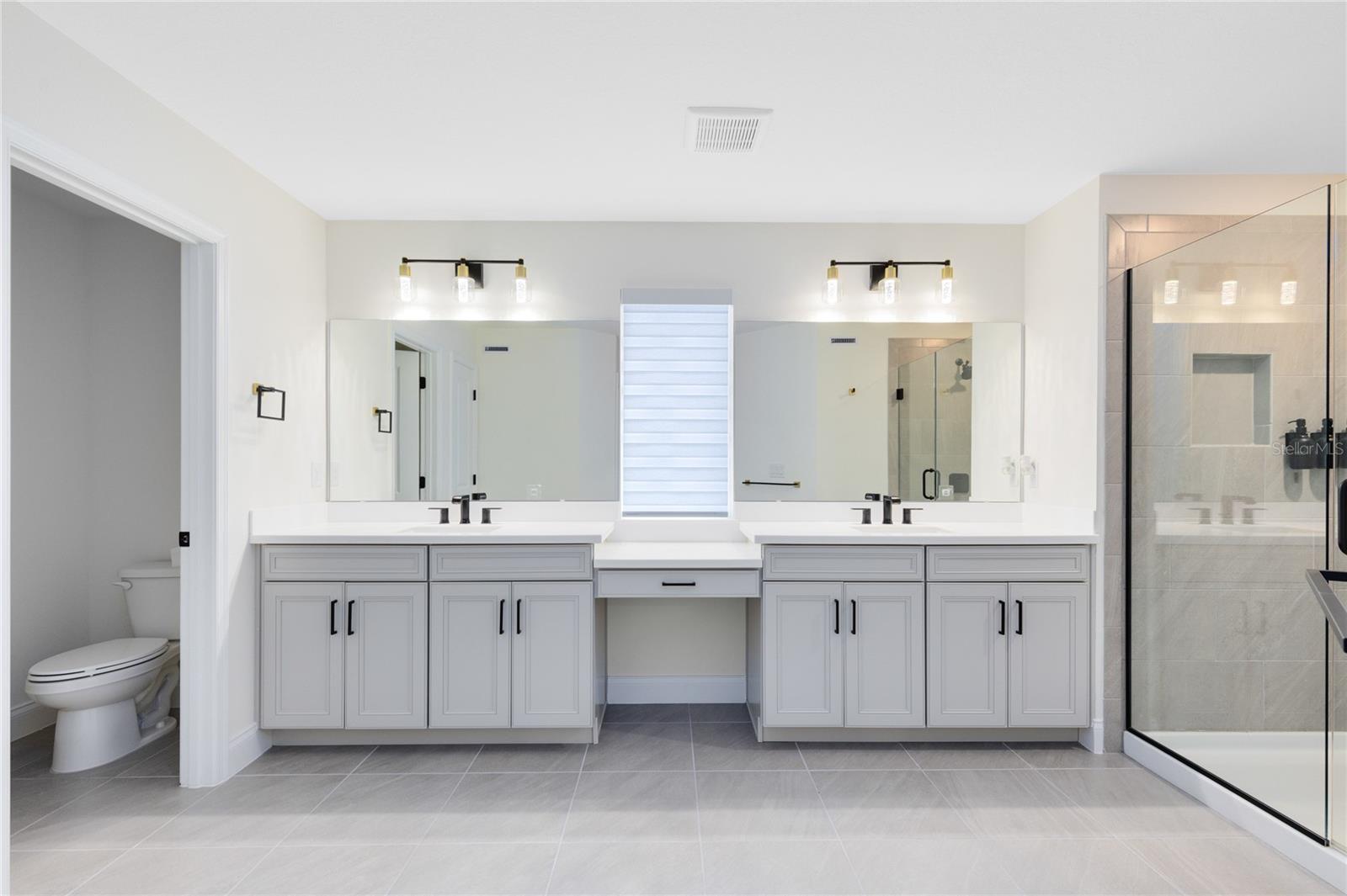 Image 16 of 34 For 1765 Petiole Place