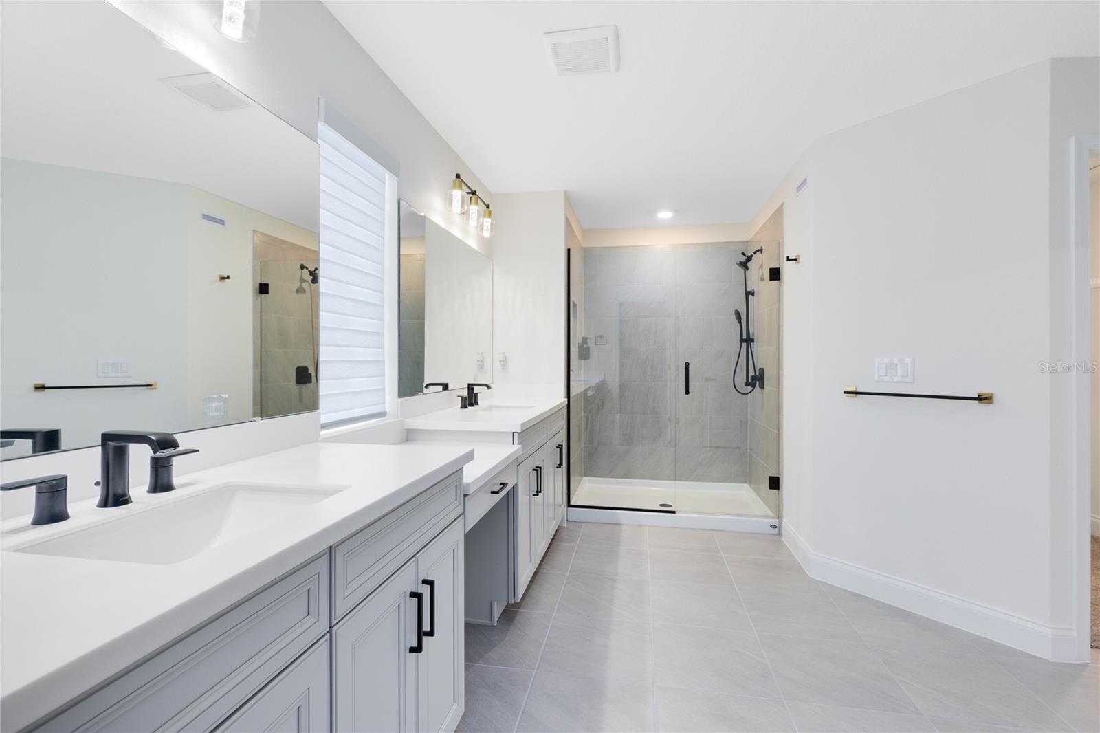 Image 17 of 34 For 1765 Petiole Place