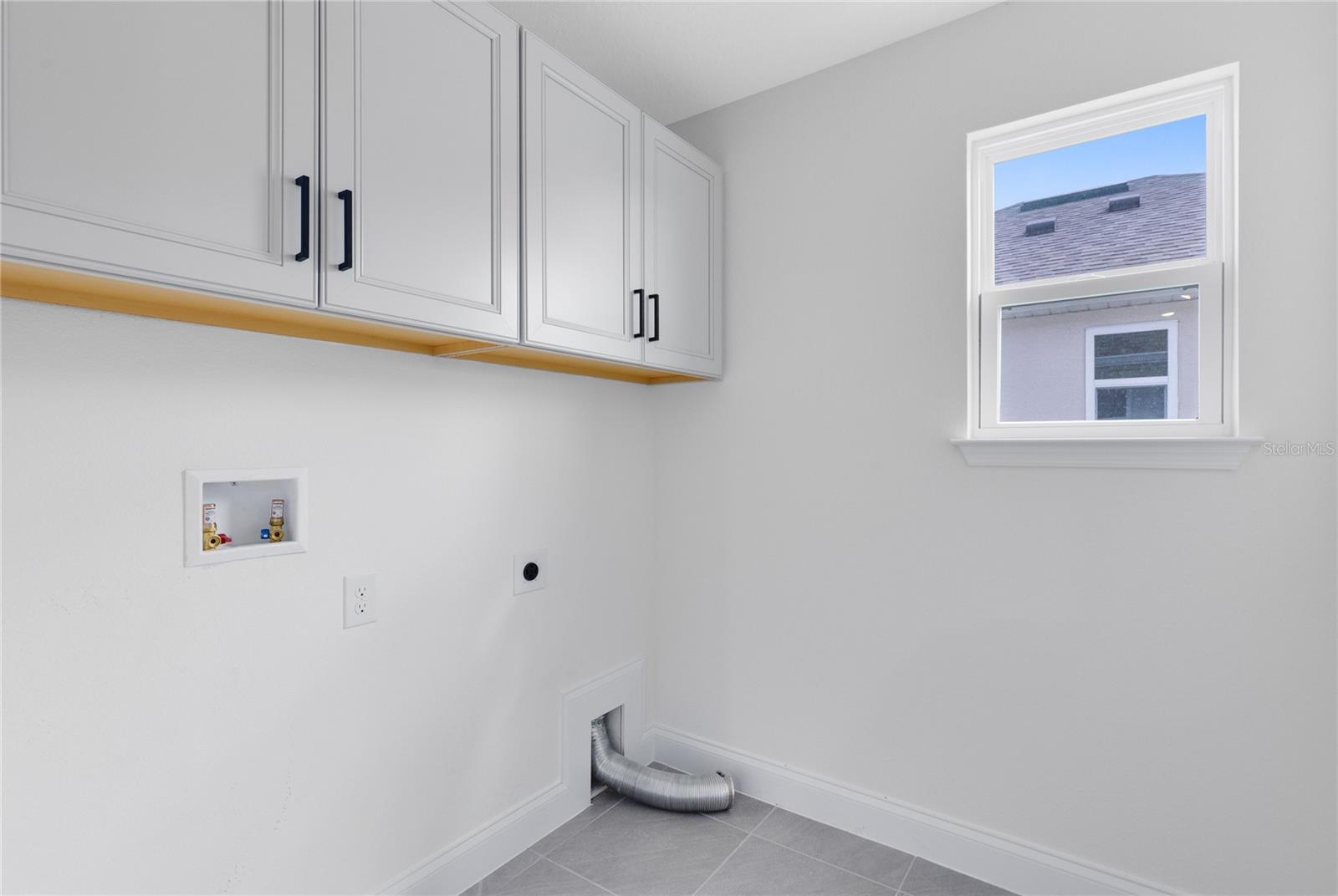 Image 22 of 34 For 1765 Petiole Place