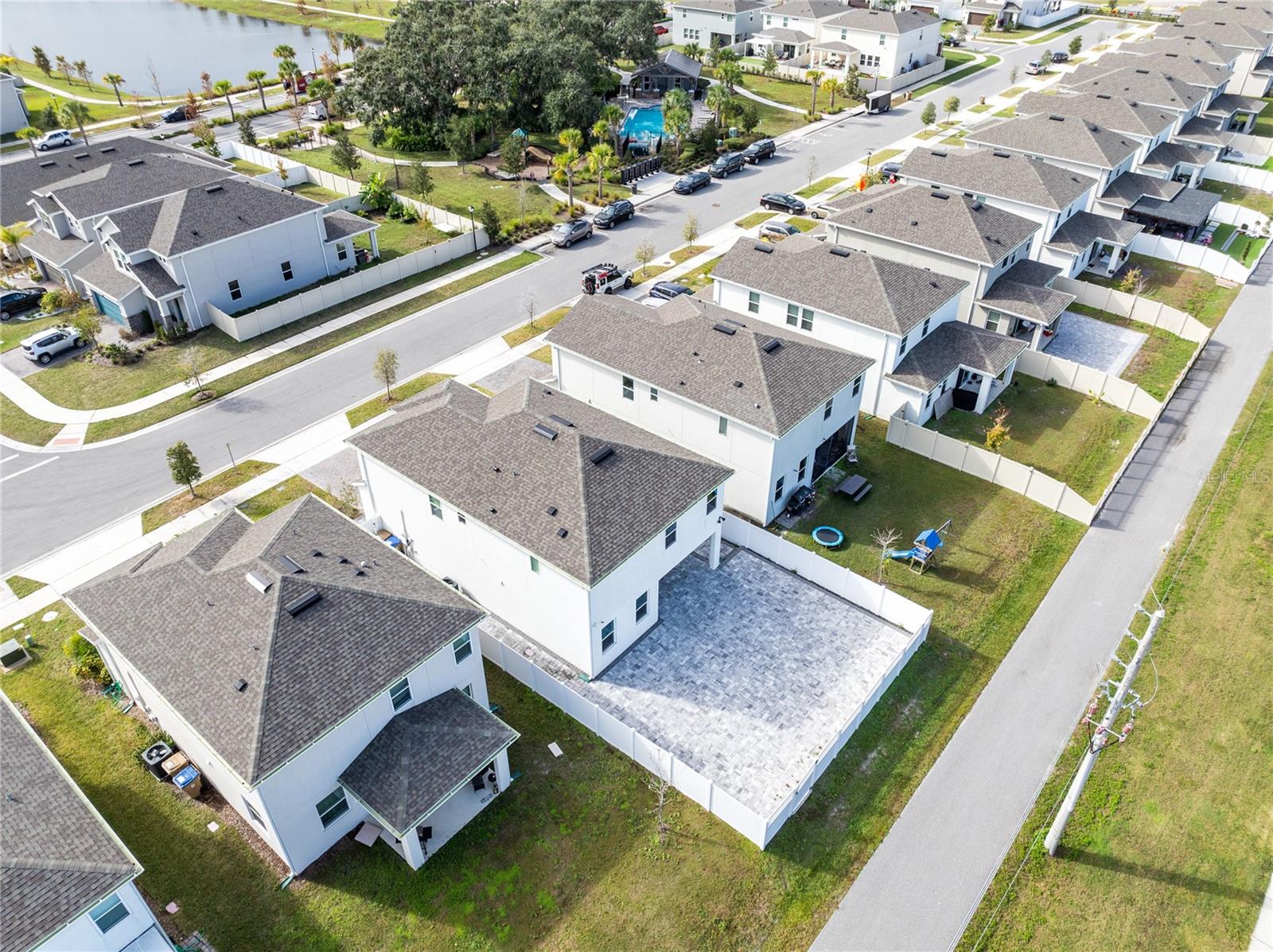 Image 27 of 34 For 1765 Petiole Place