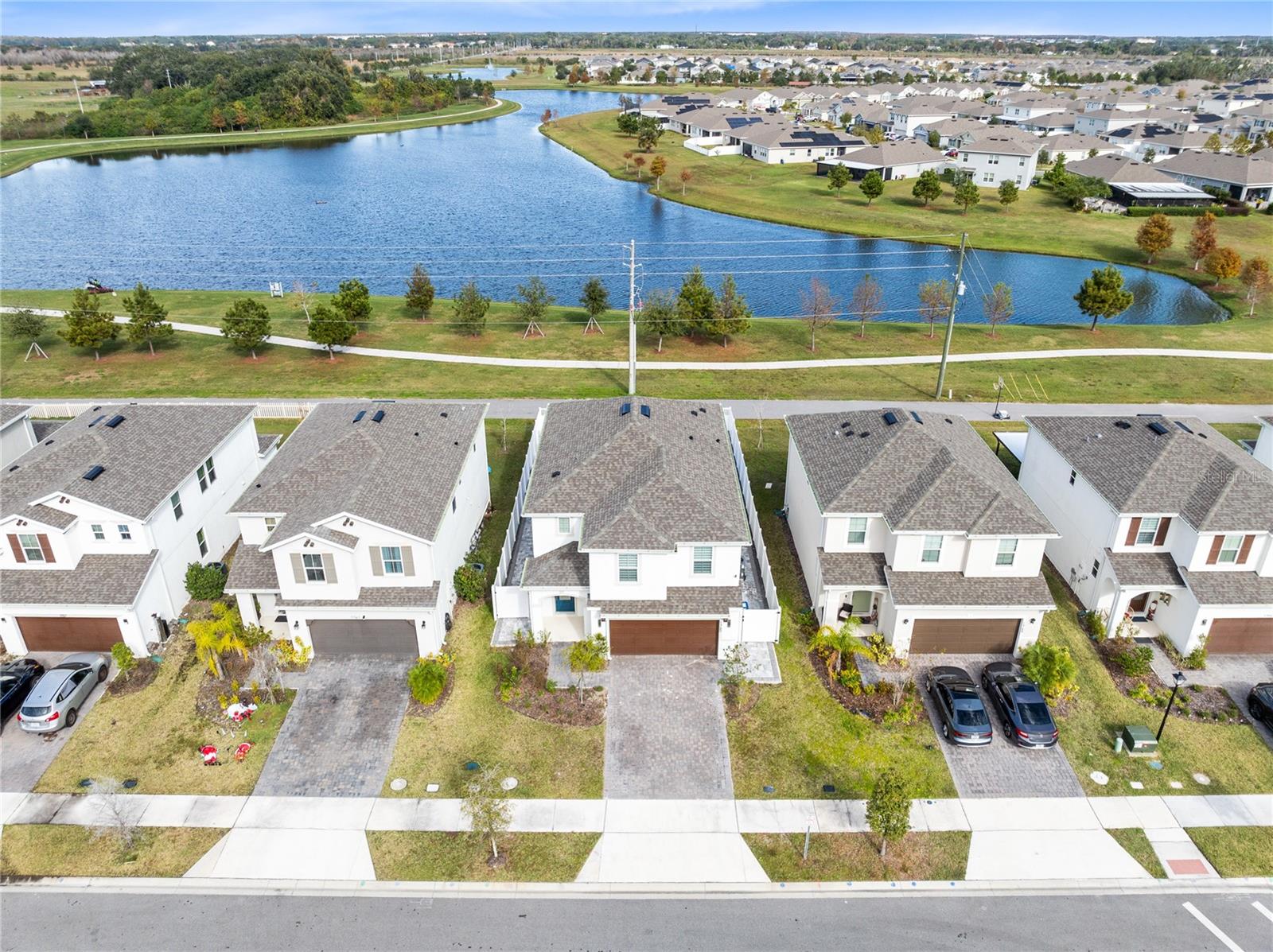 Image 29 of 34 For 1765 Petiole Place