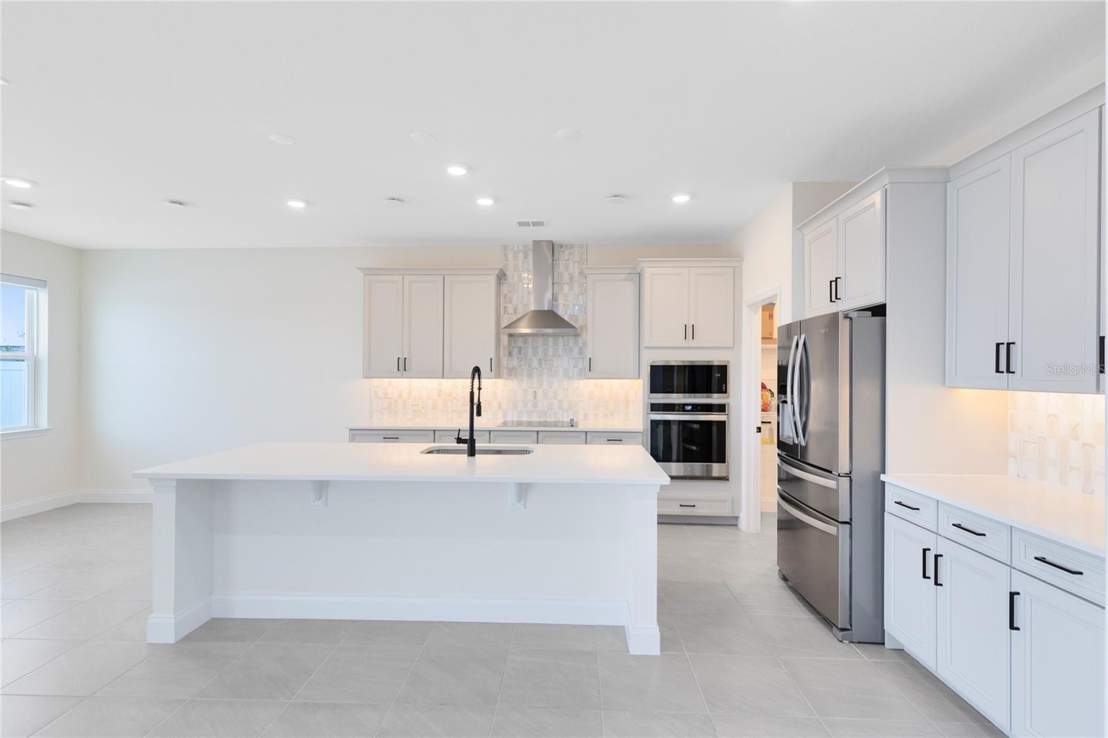 Image 3 of 34 For 1765 Petiole Place