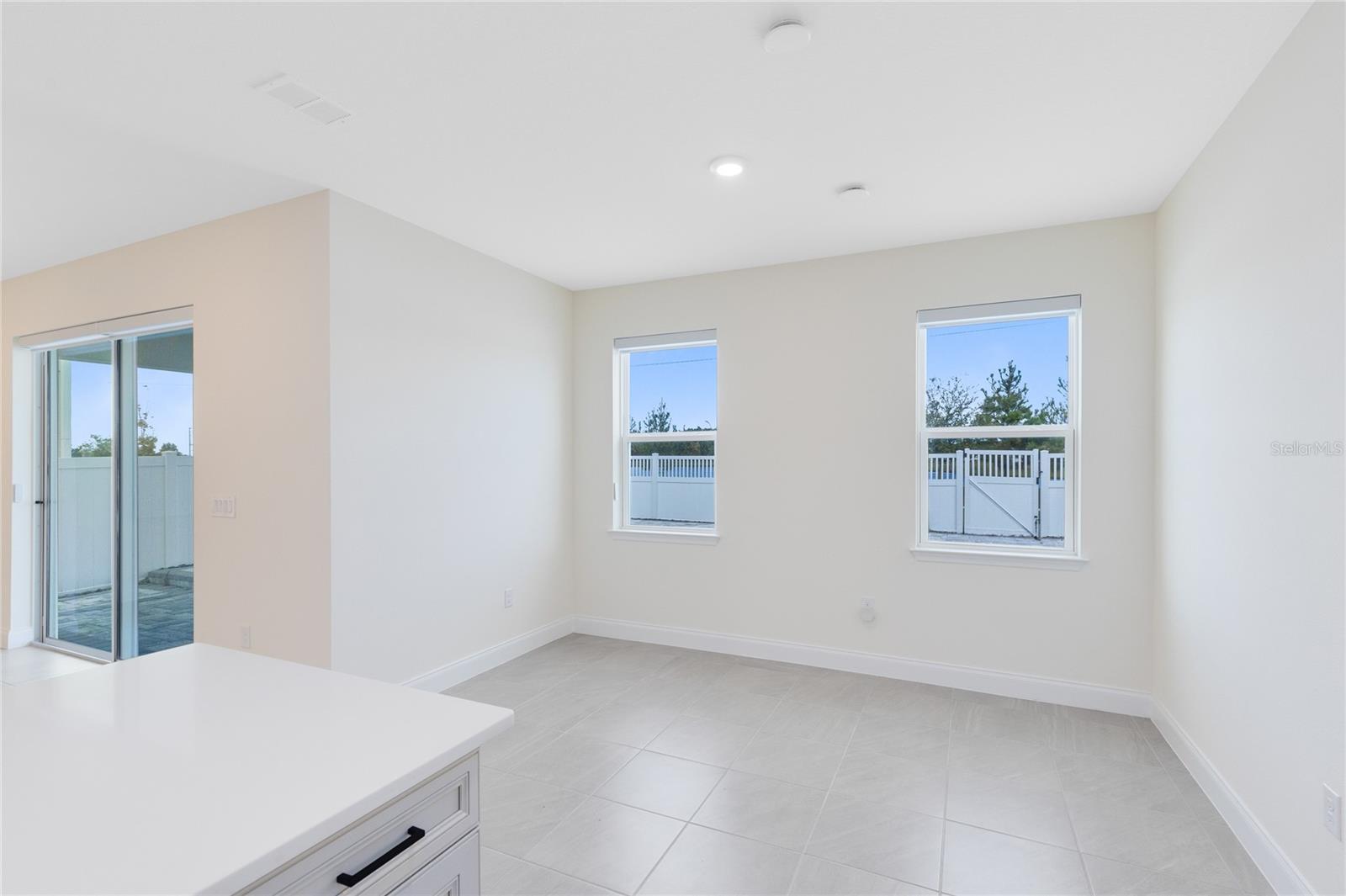 Image 5 of 34 For 1765 Petiole Place