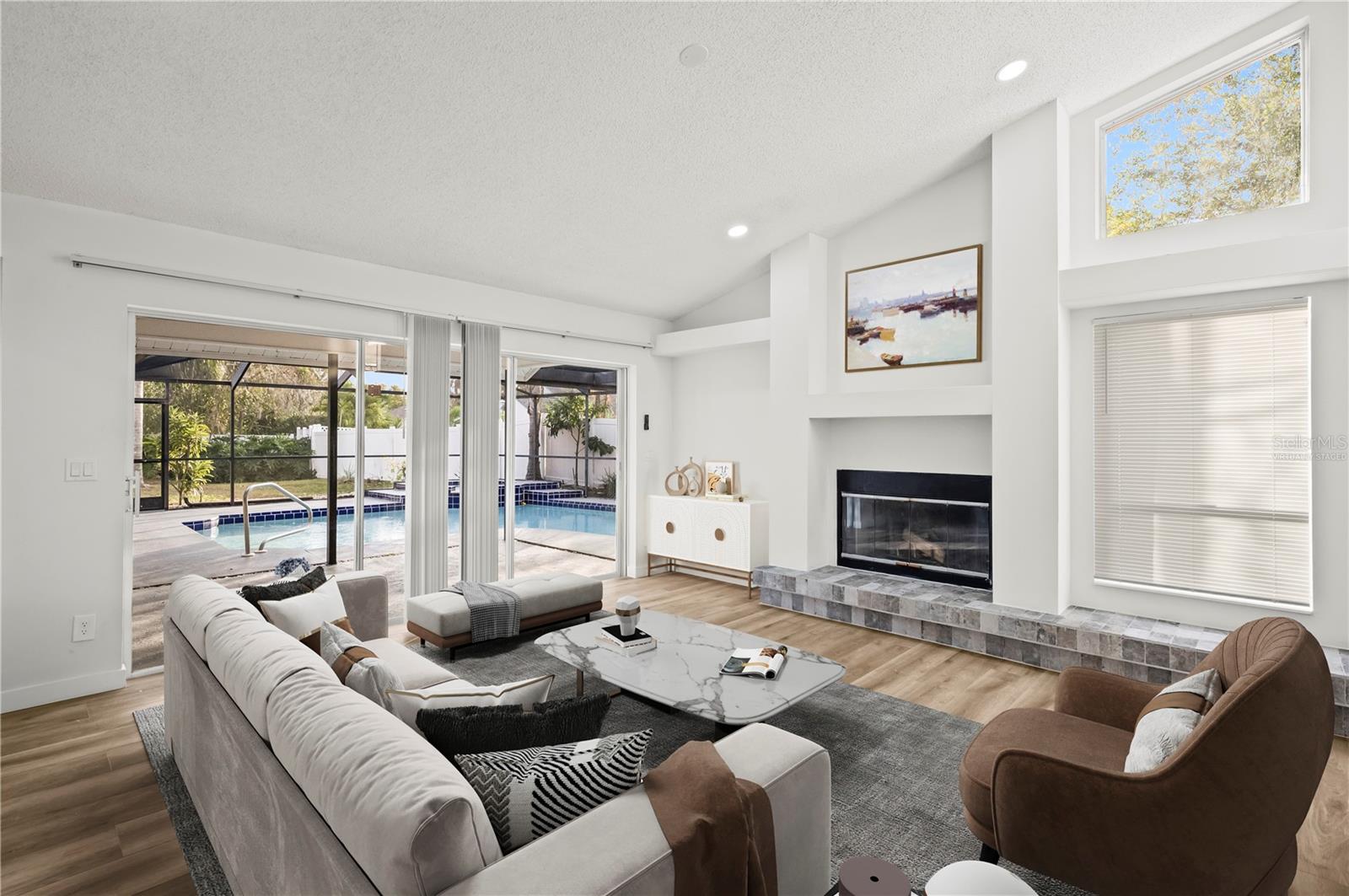 Listing photo id 8 for 3215 Pine Club Drive