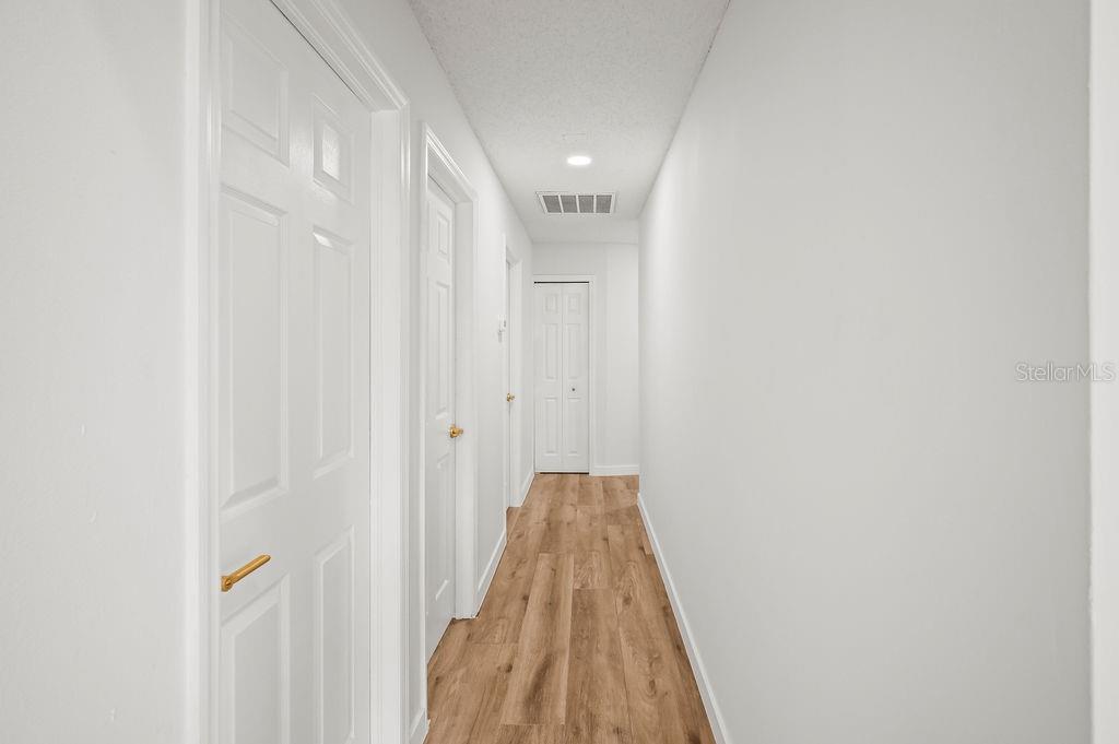 Listing photo id 15 for 3215 Pine Club Drive