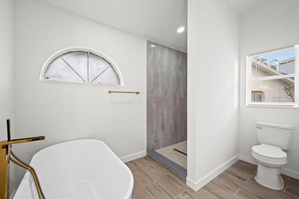 Listing photo id 20 for 3215 Pine Club Drive